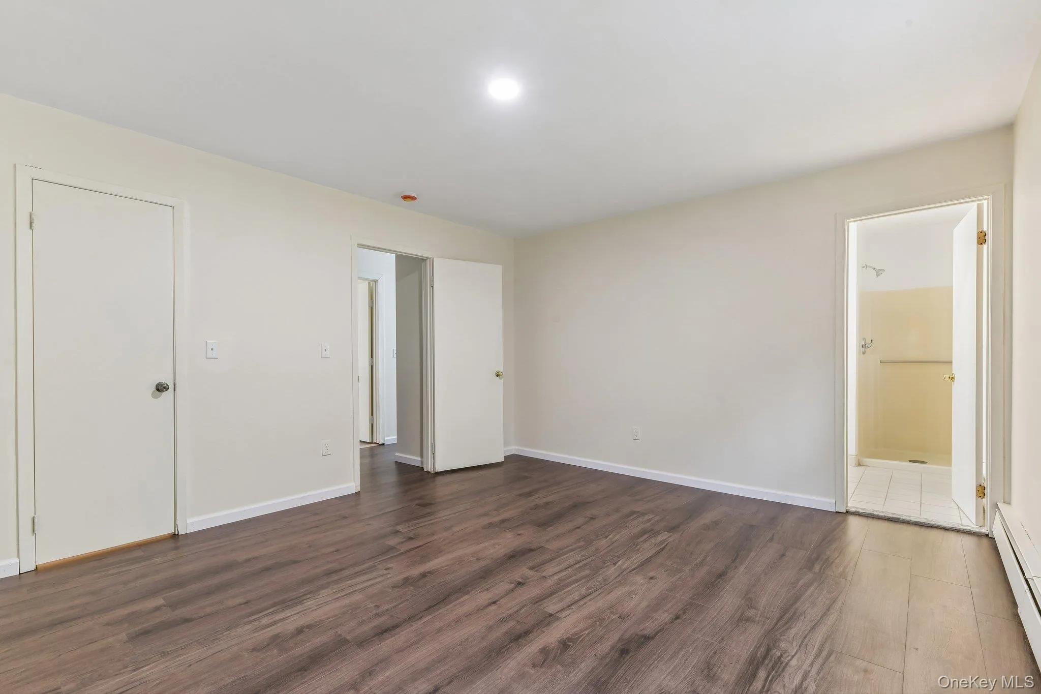 22 Red Maple Road, Brookhaven, NY, 3 Bedrooms Bedrooms, 5 Rooms Rooms,2 BathroomsBathrooms,Residential,For Rent,Red Maple,0,1023024 22 Red Maple Road, Brookhaven, NY, 3 Bedrooms Bedrooms, 5 Rooms Rooms,2 BathroomsBathrooms,Residential,For Rent,Red Maple,0,1023024