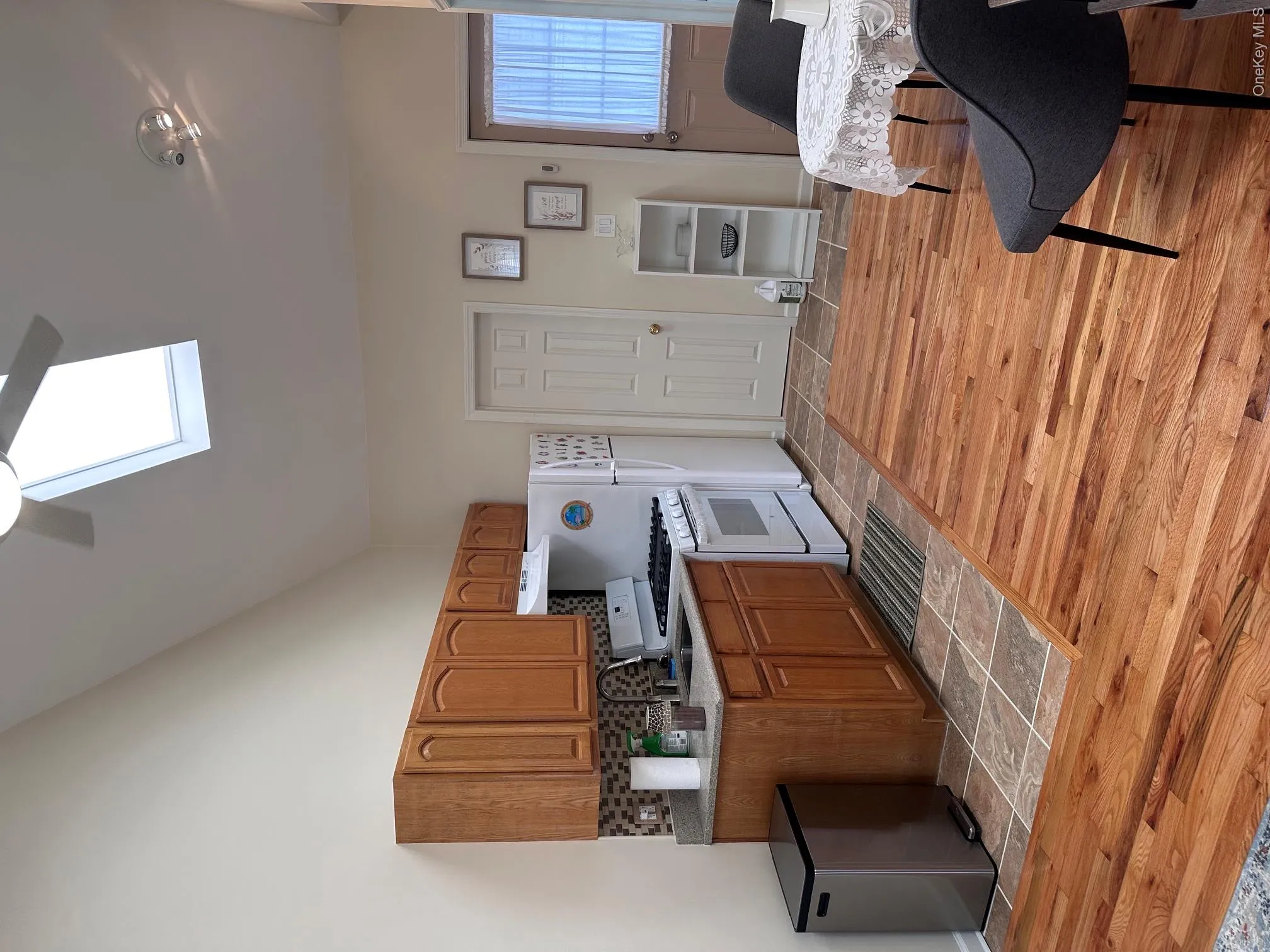 169A Beach 91st Street, New York, NY, 2 Bedrooms Bedrooms, 4 Rooms Rooms,1 BathroomBathrooms,Residential Lease,For Rent,Beach 91st,0,1023025 169A Beach 91st Street, New York, NY, 2 Bedrooms Bedrooms, 4 Rooms Rooms,1 BathroomBathrooms,Residential Lease,For Rent,Beach 91st,0,1023025