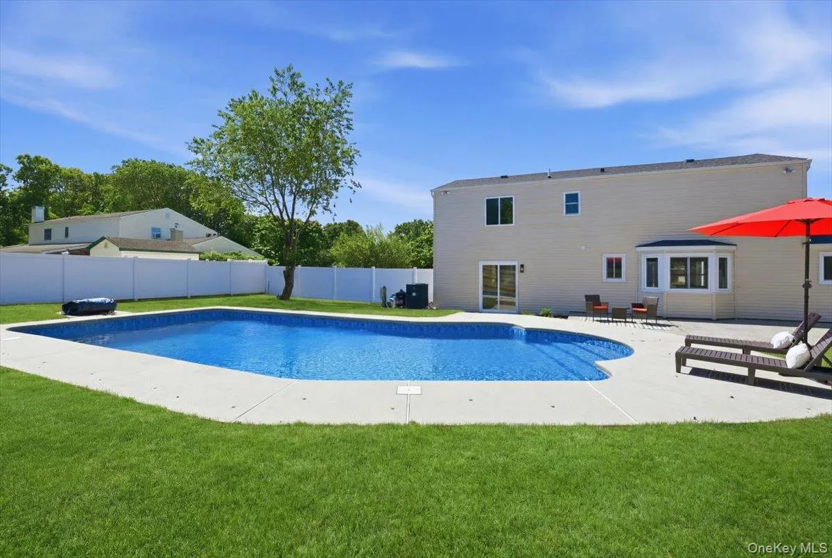 5 Bernice Court, Brookhaven, NY, 4 Bedrooms Bedrooms, 8 Rooms Rooms,2 BathroomsBathrooms,Residential,For Rent,Bernice,0,1023030 5 Bernice Court, Brookhaven, NY, 4 Bedrooms Bedrooms, 8 Rooms Rooms,2 BathroomsBathrooms,Residential,For Rent,Bernice,0,1023030