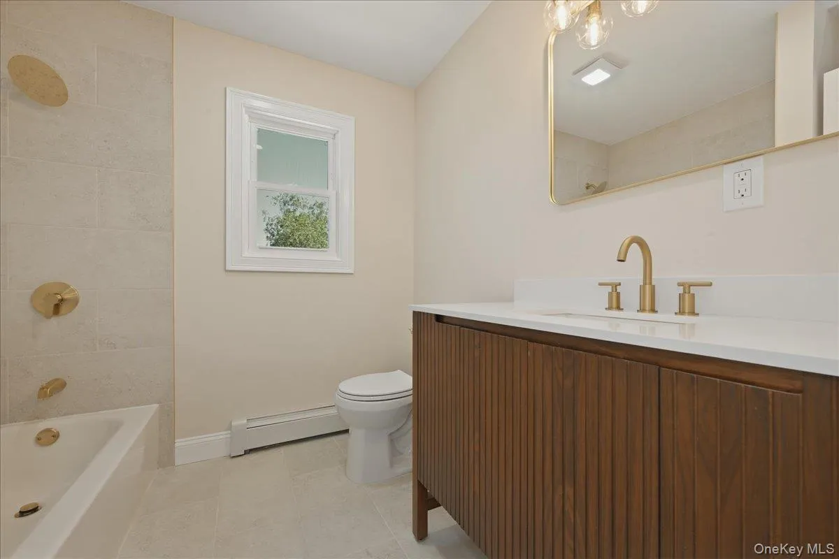 5 Bernice Court, Brookhaven, NY, 4 Bedrooms Bedrooms, 8 Rooms Rooms,2 BathroomsBathrooms,Residential,For Rent,Bernice,0,1023030 5 Bernice Court, Brookhaven, NY, 4 Bedrooms Bedrooms, 8 Rooms Rooms,2 BathroomsBathrooms,Residential,For Rent,Bernice,0,1023030