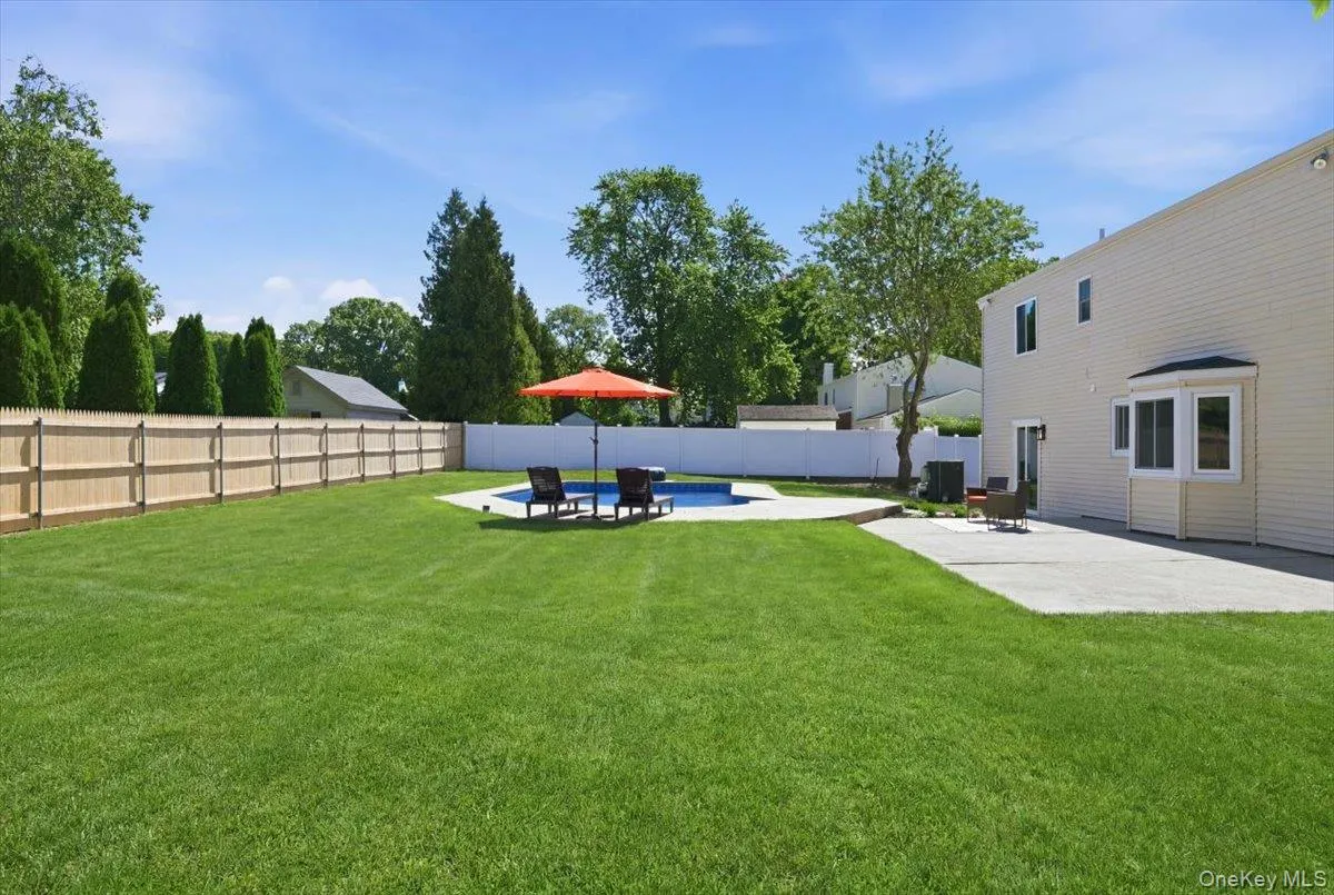 5 Bernice Court, Brookhaven, NY, 4 Bedrooms Bedrooms, 8 Rooms Rooms,2 BathroomsBathrooms,Residential,For Rent,Bernice,0,1023030 5 Bernice Court, Brookhaven, NY, 4 Bedrooms Bedrooms, 8 Rooms Rooms,2 BathroomsBathrooms,Residential,For Rent,Bernice,0,1023030