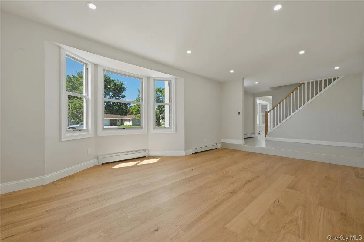 5 Bernice Court, Brookhaven, NY, 4 Bedrooms Bedrooms, 8 Rooms Rooms,2 BathroomsBathrooms,Residential,For Rent,Bernice,0,1023030 5 Bernice Court, Brookhaven, NY, 4 Bedrooms Bedrooms, 8 Rooms Rooms,2 BathroomsBathrooms,Residential,For Rent,Bernice,0,1023030