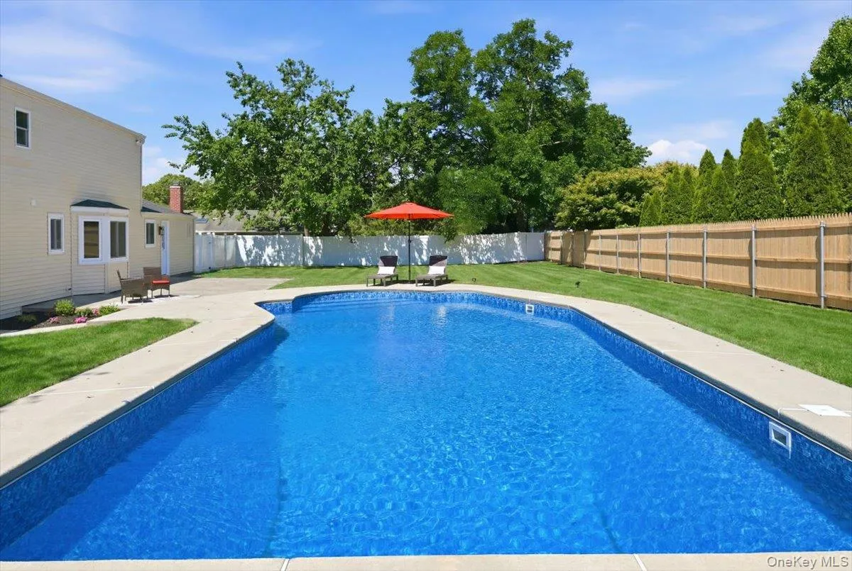 5 Bernice Court, Brookhaven, NY, 4 Bedrooms Bedrooms, 8 Rooms Rooms,2 BathroomsBathrooms,Residential,For Rent,Bernice,0,1023030 5 Bernice Court, Brookhaven, NY, 4 Bedrooms Bedrooms, 8 Rooms Rooms,2 BathroomsBathrooms,Residential,For Rent,Bernice,0,1023030