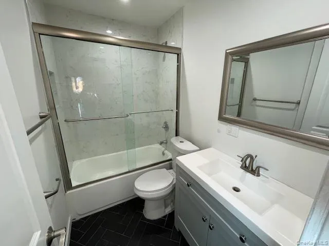71 Lannon Place, North Hempstead, NY, 1 Bedroom Bedrooms, 3 Rooms Rooms,1 BathroomBathrooms,Residential Lease,For Rent,Lannon,0,1023032 71 Lannon Place, North Hempstead, NY, 1 Bedroom Bedrooms, 3 Rooms Rooms,1 BathroomBathrooms,Residential Lease,For Rent,Lannon,0,1023032