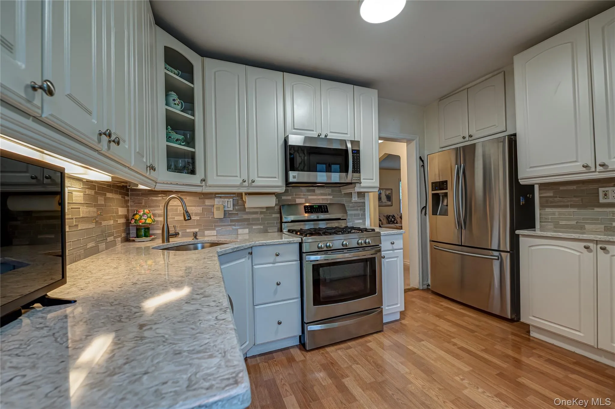 24207 83rd Avenue, New York, NY, 4 Bedrooms Bedrooms, 8 Rooms Rooms,2 BathroomsBathrooms,Residential,For Rent,83rd,0,1023033 24207 83rd Avenue, New York, NY, 4 Bedrooms Bedrooms, 8 Rooms Rooms,2 BathroomsBathrooms,Residential,For Rent,83rd,0,1023033