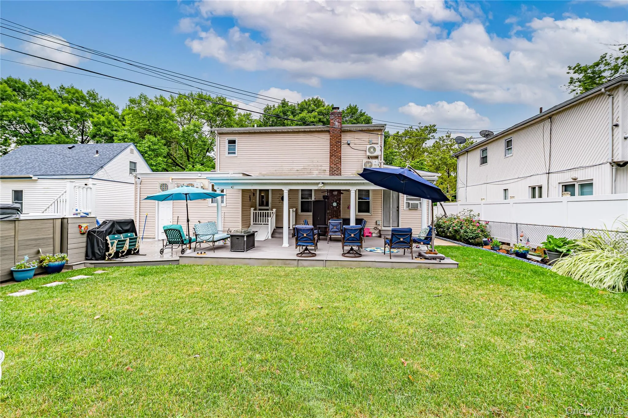 24207 83rd Avenue, New York, NY, 4 Bedrooms Bedrooms, 8 Rooms Rooms,2 BathroomsBathrooms,Residential,For Rent,83rd,0,1023033 24207 83rd Avenue, New York, NY, 4 Bedrooms Bedrooms, 8 Rooms Rooms,2 BathroomsBathrooms,Residential,For Rent,83rd,0,1023033