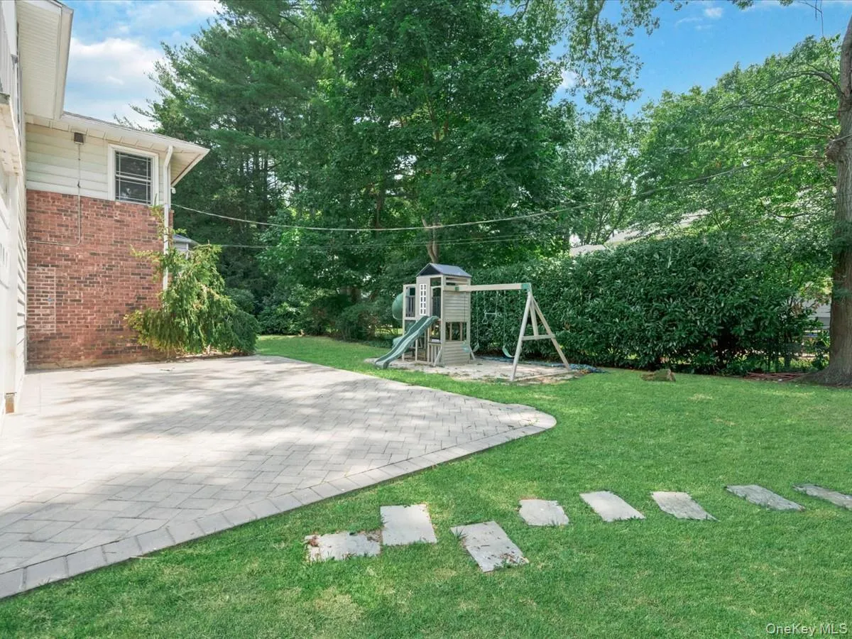 78 Poplar Street, North Hempstead, NY, 5 Bedrooms Bedrooms, 16 Rooms Rooms,5 BathroomsBathrooms,Residential,For Rent,Poplar,0,1023039 78 Poplar Street, North Hempstead, NY, 5 Bedrooms Bedrooms, 16 Rooms Rooms,5 BathroomsBathrooms,Residential,For Rent,Poplar,0,1023039