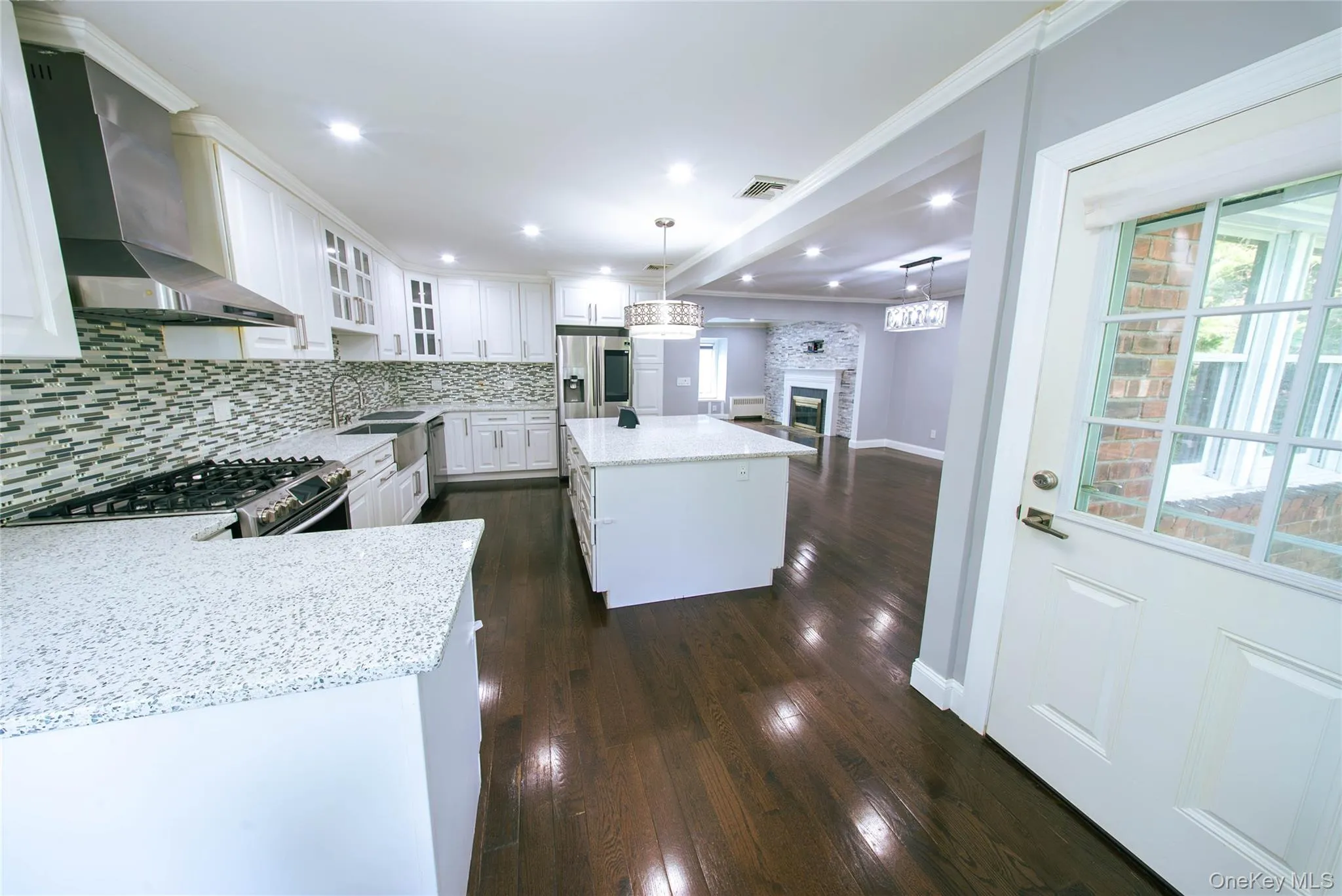78 Poplar Street, North Hempstead, NY, 5 Bedrooms Bedrooms, 16 Rooms Rooms,5 BathroomsBathrooms,Residential,For Rent,Poplar,0,1023039 78 Poplar Street, North Hempstead, NY, 5 Bedrooms Bedrooms, 16 Rooms Rooms,5 BathroomsBathrooms,Residential,For Rent,Poplar,0,1023039