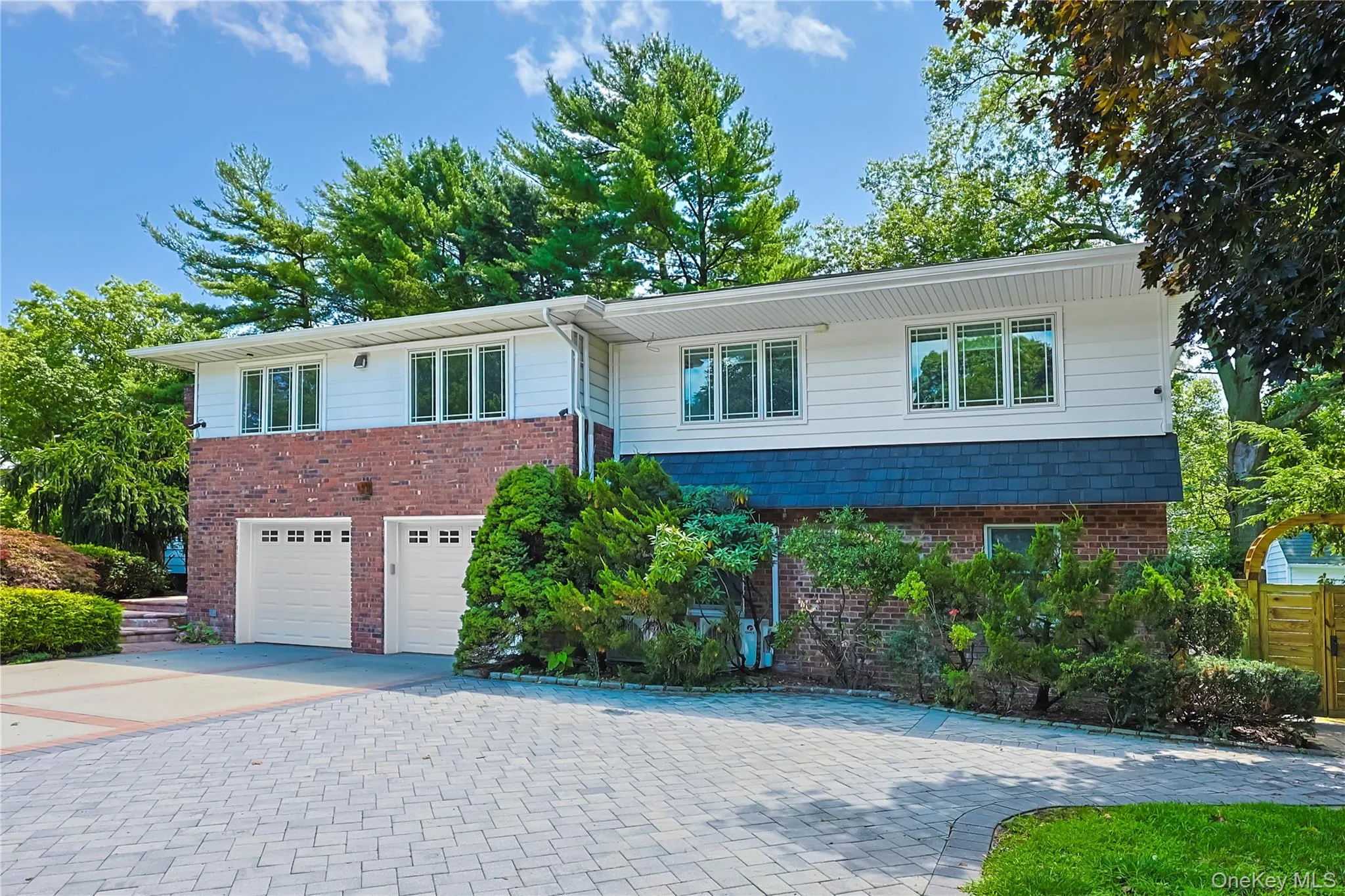 78 Poplar Street, North Hempstead, NY, 5 Bedrooms Bedrooms, 16 Rooms Rooms,5 BathroomsBathrooms,Residential,For Rent,Poplar,0,1023039 78 Poplar Street, North Hempstead, NY, 5 Bedrooms Bedrooms, 16 Rooms Rooms,5 BathroomsBathrooms,Residential,For Rent,Poplar,0,1023039