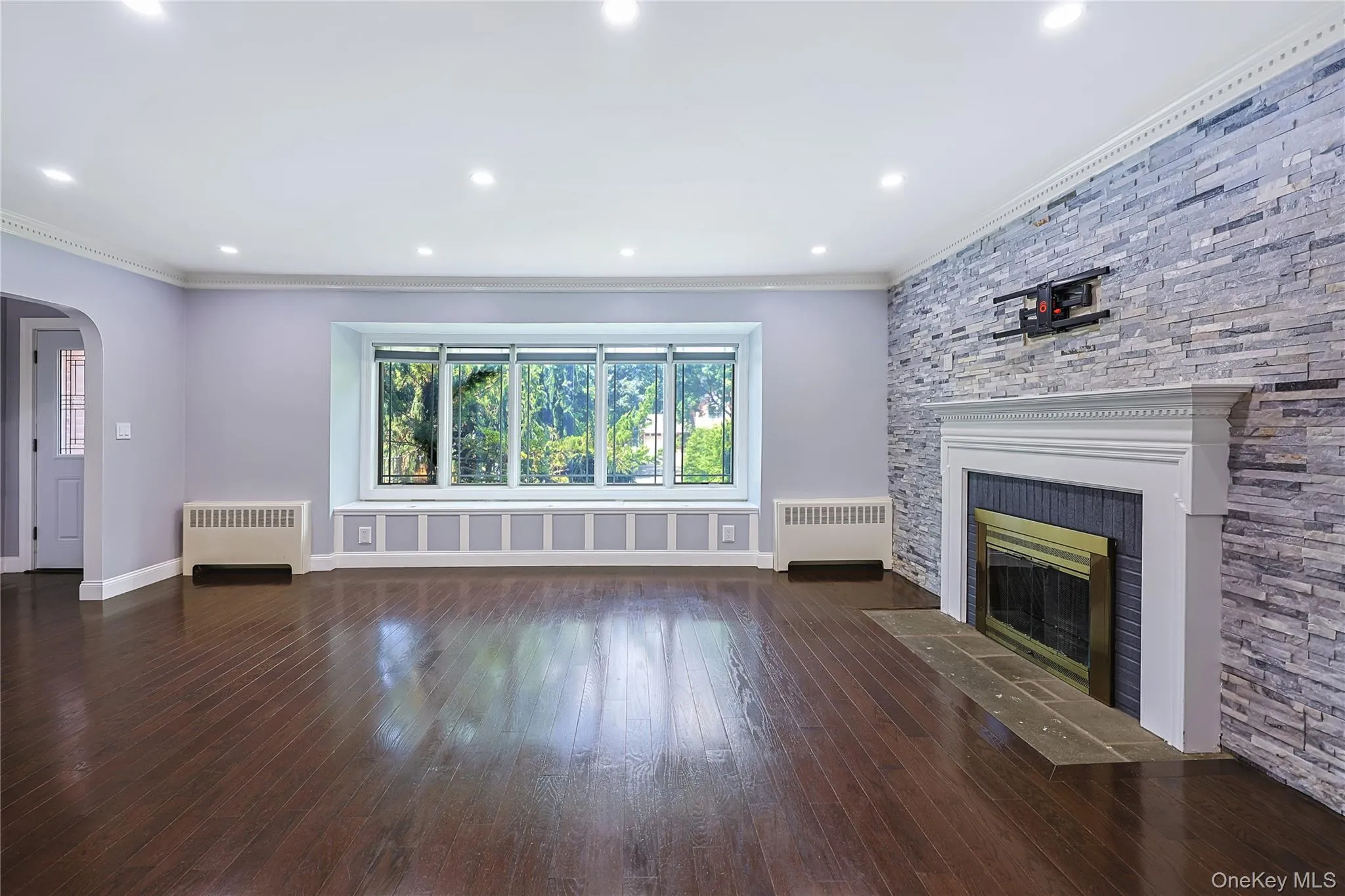 78 Poplar Street, North Hempstead, NY, 5 Bedrooms Bedrooms, 16 Rooms Rooms,5 BathroomsBathrooms,Residential,For Rent,Poplar,0,1023039 78 Poplar Street, North Hempstead, NY, 5 Bedrooms Bedrooms, 16 Rooms Rooms,5 BathroomsBathrooms,Residential,For Rent,Poplar,0,1023039