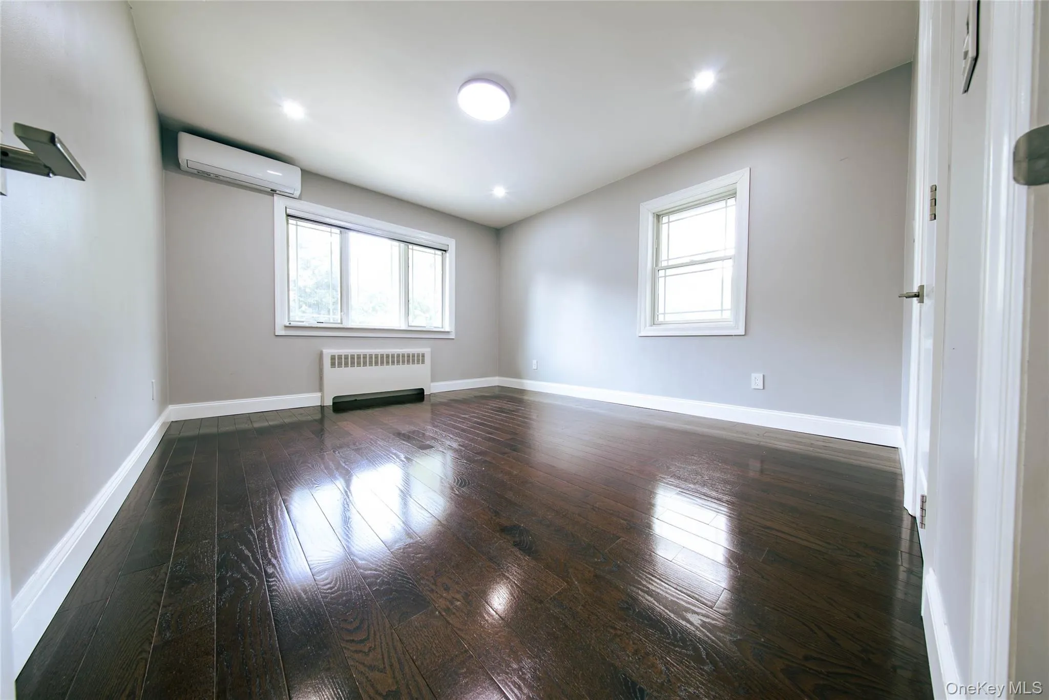 78 Poplar Street, North Hempstead, NY, 5 Bedrooms Bedrooms, 16 Rooms Rooms,5 BathroomsBathrooms,Residential,For Rent,Poplar,0,1023039 78 Poplar Street, North Hempstead, NY, 5 Bedrooms Bedrooms, 16 Rooms Rooms,5 BathroomsBathrooms,Residential,For Rent,Poplar,0,1023039
