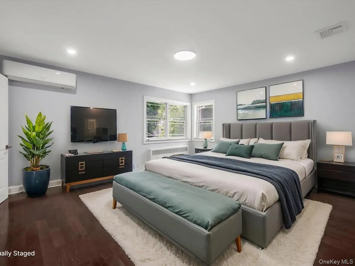 78 Poplar Street, North Hempstead, NY, 5 Bedrooms Bedrooms, 16 Rooms Rooms,5 BathroomsBathrooms,Residential,For Rent,Poplar,0,1023039 78 Poplar Street, North Hempstead, NY, 5 Bedrooms Bedrooms, 16 Rooms Rooms,5 BathroomsBathrooms,Residential,For Rent,Poplar,0,1023039