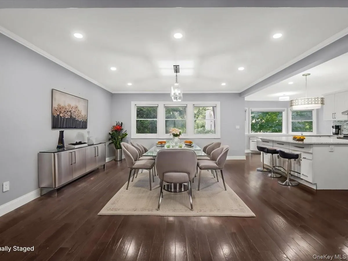 78 Poplar Street, North Hempstead, NY, 5 Bedrooms Bedrooms, 16 Rooms Rooms,5 BathroomsBathrooms,Residential,For Rent,Poplar,0,1023039 78 Poplar Street, North Hempstead, NY, 5 Bedrooms Bedrooms, 16 Rooms Rooms,5 BathroomsBathrooms,Residential,For Rent,Poplar,0,1023039