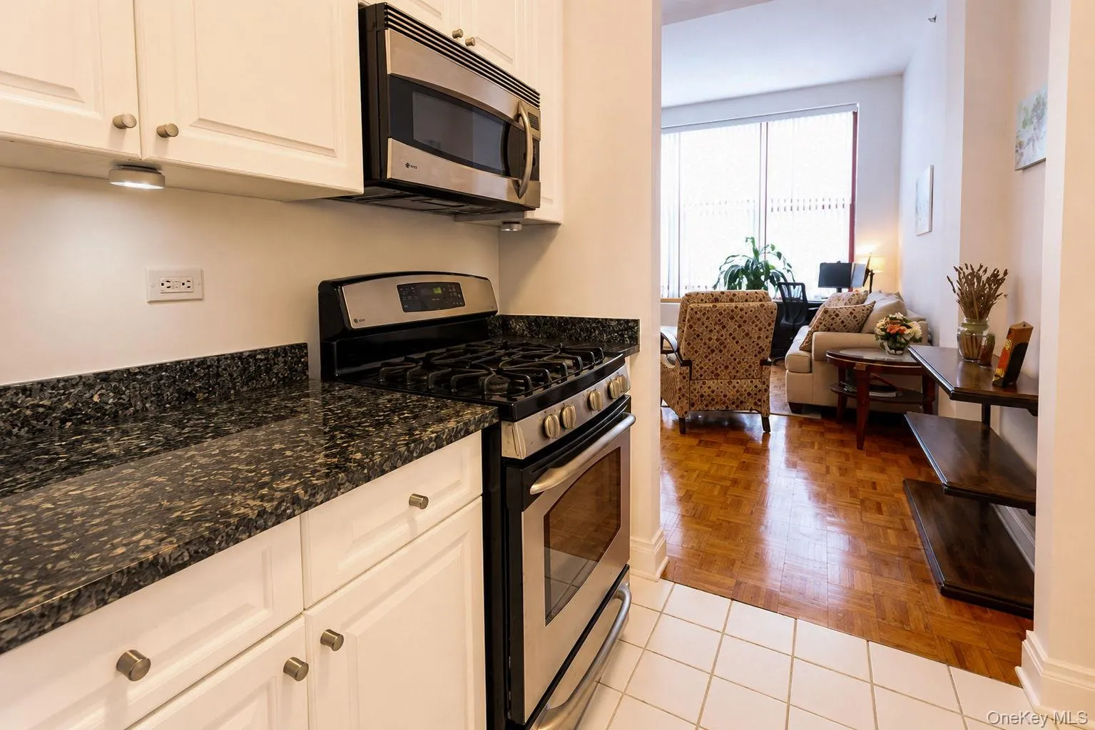 1 Scarsdale Road, Eastchester, NY, 1 Bedroom Bedrooms, 3 Rooms Rooms,1 BathroomBathrooms,Residential,For Rent,Scarsdale,0,1023040 1 Scarsdale Road, Eastchester, NY, 1 Bedroom Bedrooms, 3 Rooms Rooms,1 BathroomBathrooms,Residential,For Rent,Scarsdale,0,1023040