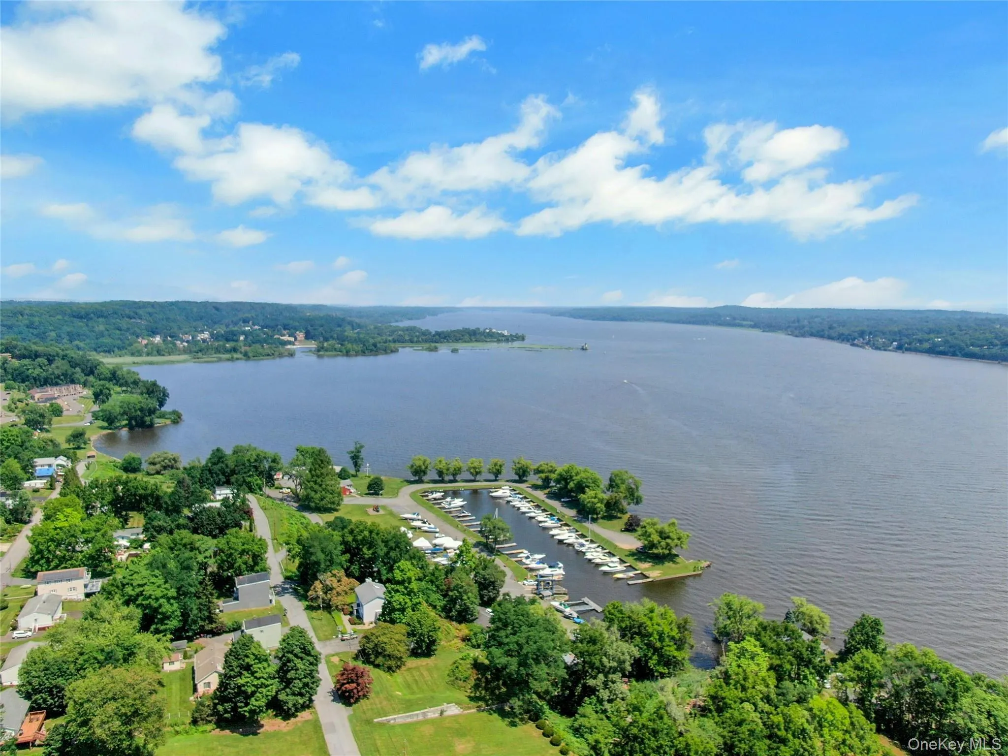 188 Hoyt Street, Esopus, NY, 3 Bedrooms Bedrooms, 6 Rooms Rooms,2 BathroomsBathrooms,Residential,For Rent,Hoyt,0,1023045 188 Hoyt Street, Esopus, NY, 3 Bedrooms Bedrooms, 6 Rooms Rooms,2 BathroomsBathrooms,Residential,For Rent,Hoyt,0,1023045