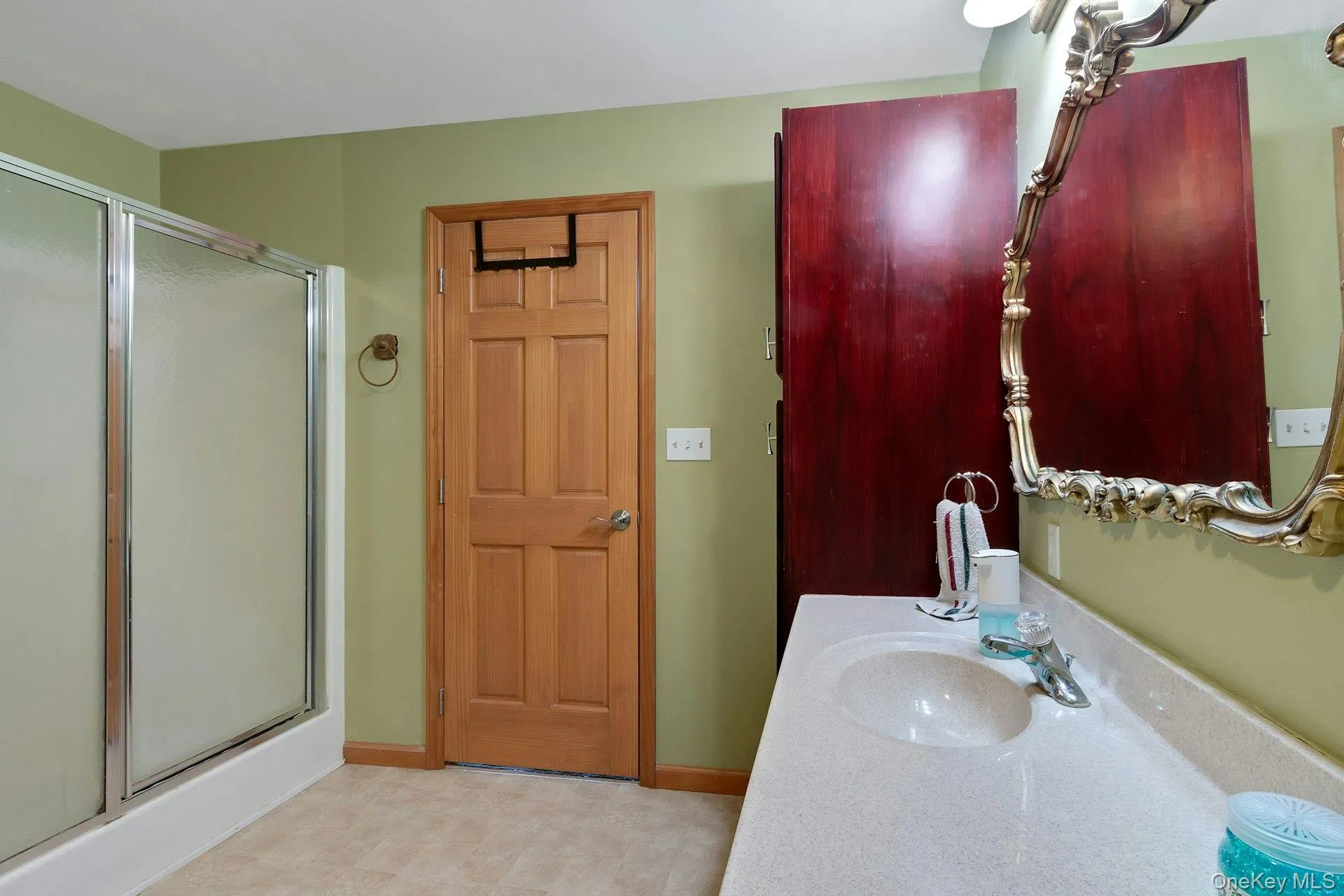 188 Hoyt Street, Esopus, NY, 3 Bedrooms Bedrooms, 6 Rooms Rooms,2 BathroomsBathrooms,Residential,For Rent,Hoyt,0,1023045 188 Hoyt Street, Esopus, NY, 3 Bedrooms Bedrooms, 6 Rooms Rooms,2 BathroomsBathrooms,Residential,For Rent,Hoyt,0,1023045