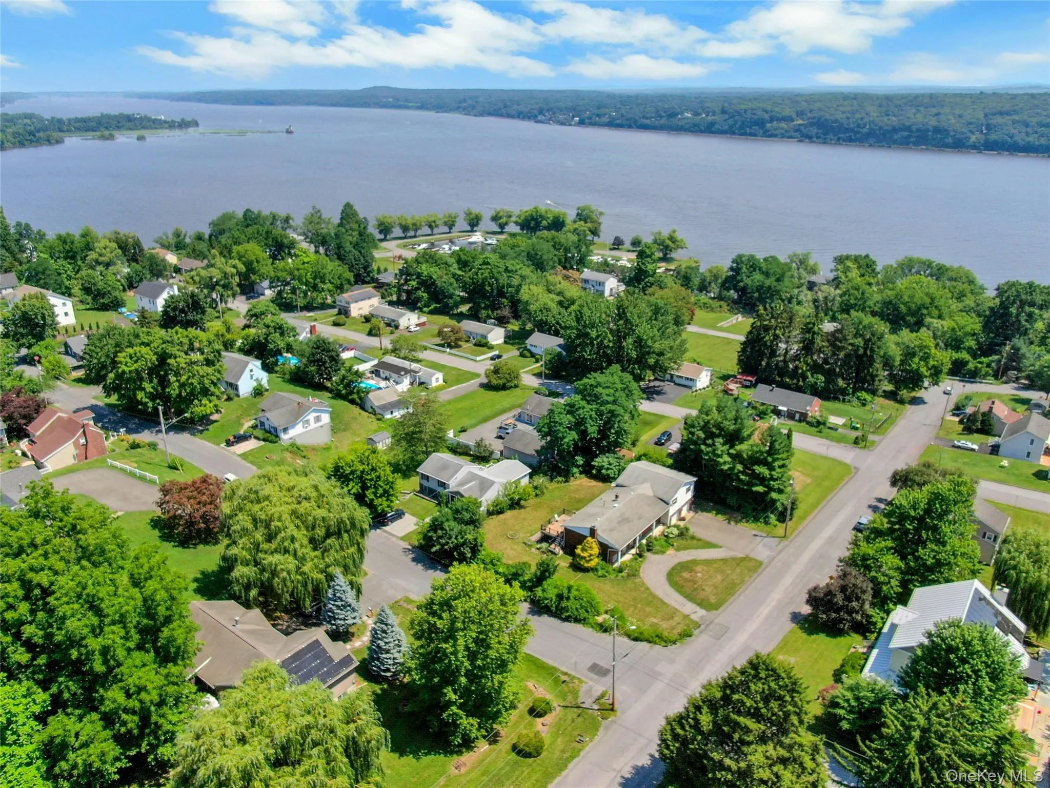 188 Hoyt Street, Esopus, NY, 3 Bedrooms Bedrooms, 6 Rooms Rooms,2 BathroomsBathrooms,Residential,For Rent,Hoyt,0,1023045 188 Hoyt Street, Esopus, NY, 3 Bedrooms Bedrooms, 6 Rooms Rooms,2 BathroomsBathrooms,Residential,For Rent,Hoyt,0,1023045