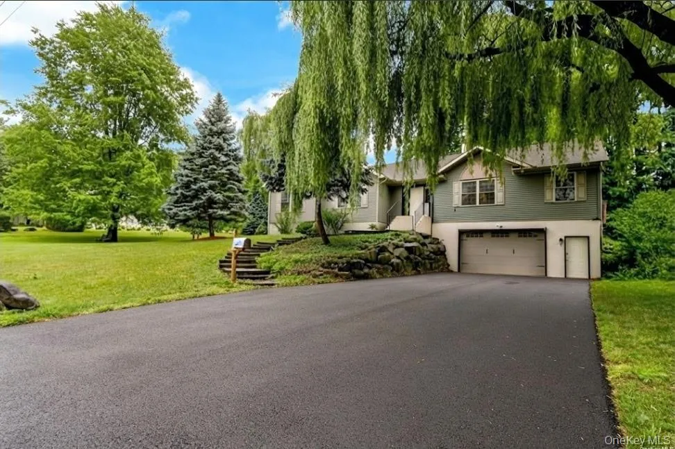 188 Hoyt Street, Esopus, NY, 3 Bedrooms Bedrooms, 6 Rooms Rooms,2 BathroomsBathrooms,Residential,For Rent,Hoyt,0,1023045 188 Hoyt Street, Esopus, NY, 3 Bedrooms Bedrooms, 6 Rooms Rooms,2 BathroomsBathrooms,Residential,For Rent,Hoyt,0,1023045
