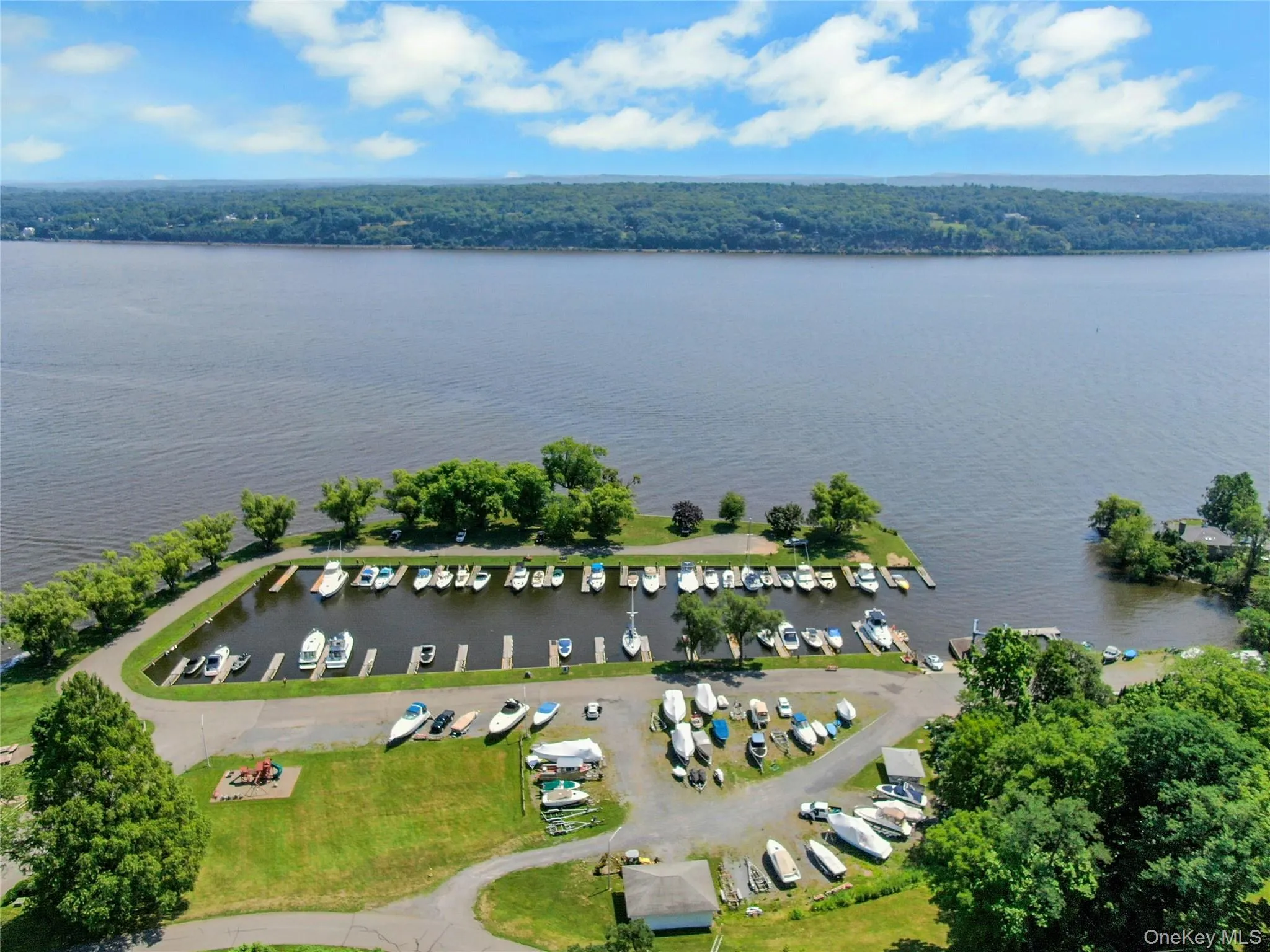 188 Hoyt Street, Esopus, NY, 3 Bedrooms Bedrooms, 6 Rooms Rooms,2 BathroomsBathrooms,Residential,For Rent,Hoyt,0,1023045 188 Hoyt Street, Esopus, NY, 3 Bedrooms Bedrooms, 6 Rooms Rooms,2 BathroomsBathrooms,Residential,For Rent,Hoyt,0,1023045