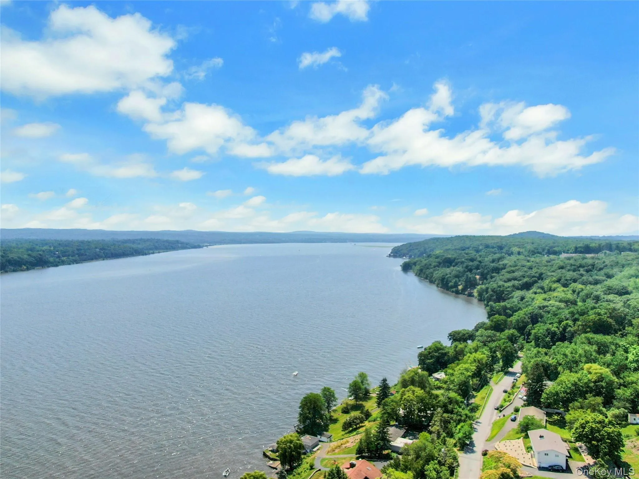 188 Hoyt Street, Esopus, NY, 3 Bedrooms Bedrooms, 6 Rooms Rooms,2 BathroomsBathrooms,Residential,For Rent,Hoyt,0,1023045 188 Hoyt Street, Esopus, NY, 3 Bedrooms Bedrooms, 6 Rooms Rooms,2 BathroomsBathrooms,Residential,For Rent,Hoyt,0,1023045