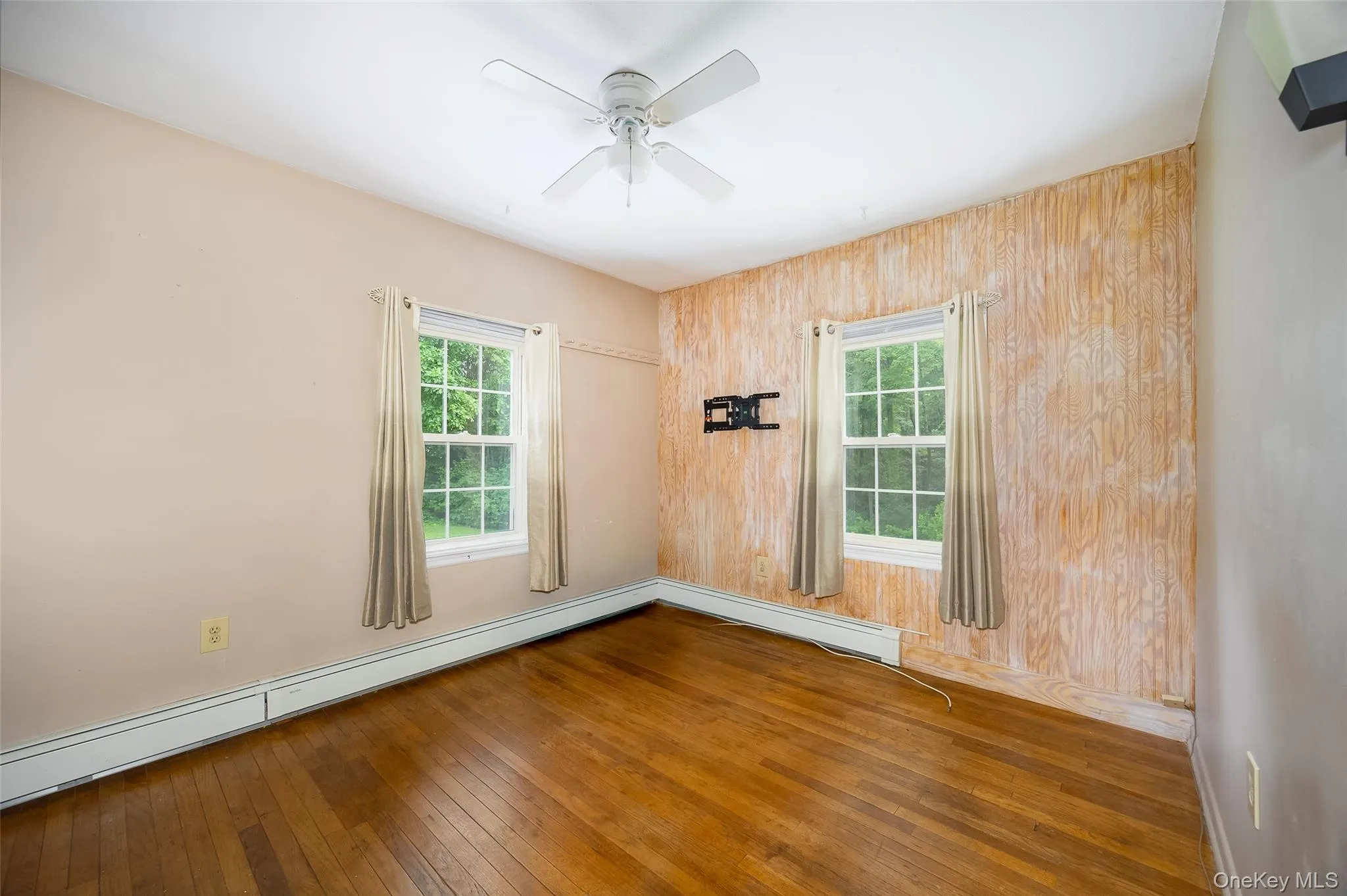 45 Holt Road, Hyde Park, NY, 2 Bedrooms Bedrooms, 4 Rooms Rooms,1 BathroomBathrooms,Residential,For Rent,Holt,0,1023047 45 Holt Road, Hyde Park, NY, 2 Bedrooms Bedrooms, 4 Rooms Rooms,1 BathroomBathrooms,Residential,For Rent,Holt,0,1023047
