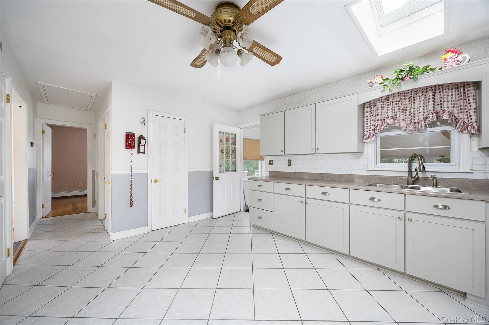 45 Holt Road, Hyde Park, NY, 2 Bedrooms Bedrooms, 4 Rooms Rooms,1 BathroomBathrooms,Residential,For Rent,Holt,0,1023047 45 Holt Road, Hyde Park, NY, 2 Bedrooms Bedrooms, 4 Rooms Rooms,1 BathroomBathrooms,Residential,For Rent,Holt,0,1023047