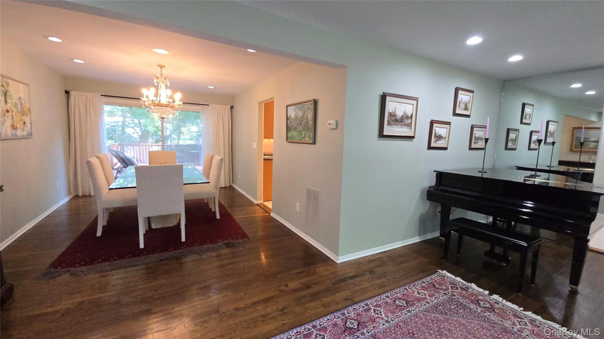 19 York Drive, Clarkstown, NY, 4 Bedrooms Bedrooms, 8 Rooms Rooms,2 BathroomsBathrooms,Residential,For Rent,York,0,1023048 19 York Drive, Clarkstown, NY, 4 Bedrooms Bedrooms, 8 Rooms Rooms,2 BathroomsBathrooms,Residential,For Rent,York,0,1023048