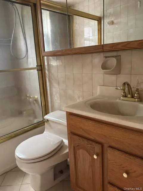 852 Henry Street, Hempstead, NY, 3 Bedrooms Bedrooms, 6 Rooms Rooms,1 BathroomBathrooms,Residential,For Rent,Henry,0,1023054 852 Henry Street, Hempstead, NY, 3 Bedrooms Bedrooms, 6 Rooms Rooms,1 BathroomBathrooms,Residential,For Rent,Henry,0,1023054