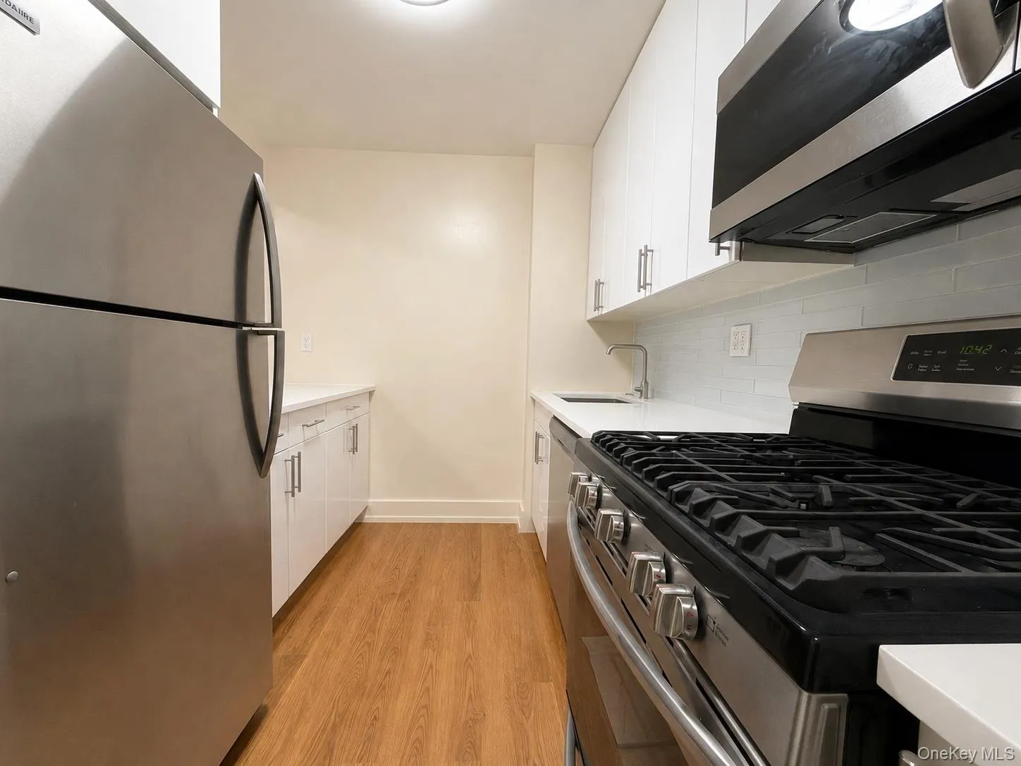 142-20 Franklin Avenue, New York, NY, 2 Bedrooms Bedrooms, 6 Rooms Rooms,2 BathroomsBathrooms,Residential,For Rent,Franklin,0,1023055 142-20 Franklin Avenue, New York, NY, 2 Bedrooms Bedrooms, 6 Rooms Rooms,2 BathroomsBathrooms,Residential,For Rent,Franklin,0,1023055