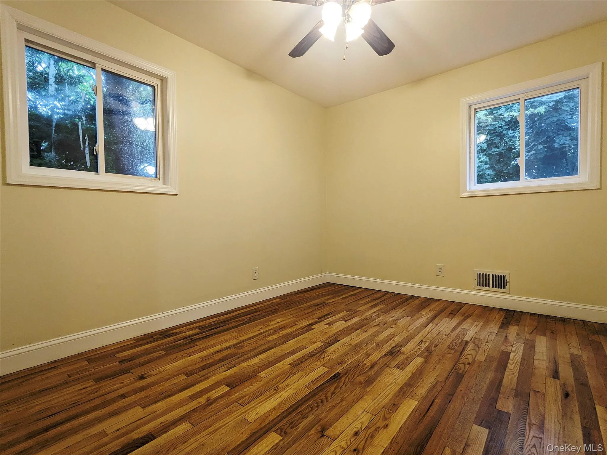 114 Berkeley Avenue, Brookhaven, NY, 4 Bedrooms Bedrooms, 6 Rooms Rooms,2 BathroomsBathrooms,Residential,For Rent,Berkeley,0,1023059 114 Berkeley Avenue, Brookhaven, NY, 4 Bedrooms Bedrooms, 6 Rooms Rooms,2 BathroomsBathrooms,Residential,For Rent,Berkeley,0,1023059