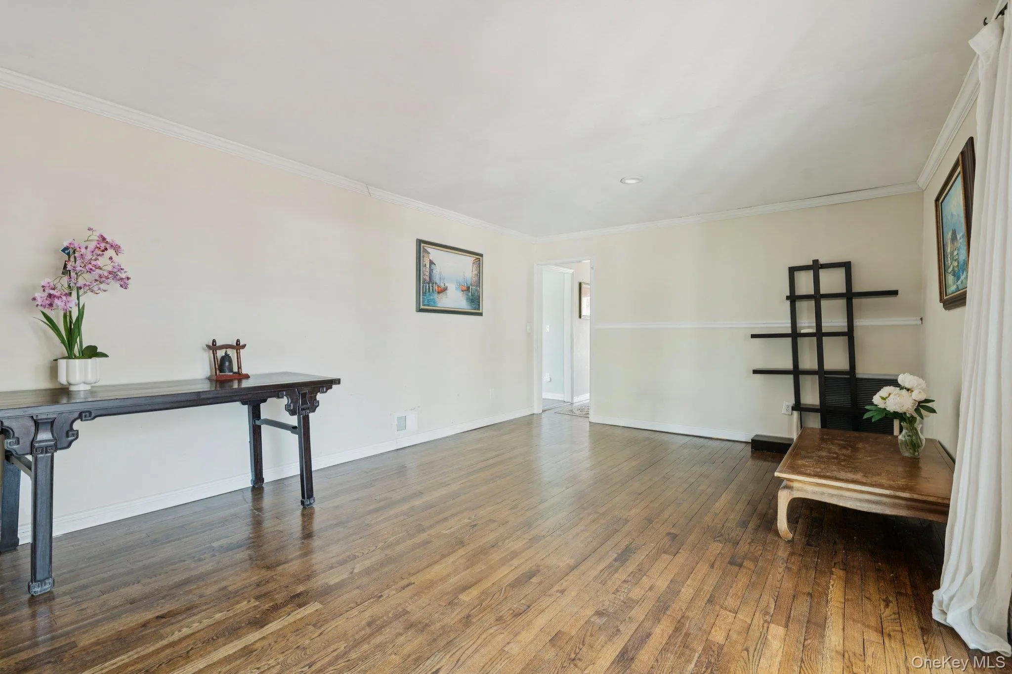 61 Arleigh Road, North Hempstead, NY, 5 Bedrooms Bedrooms, 14 Rooms Rooms,2 BathroomsBathrooms,Residential Lease,For Rent,Arleigh,0,1023062 61 Arleigh Road, North Hempstead, NY, 5 Bedrooms Bedrooms, 14 Rooms Rooms,2 BathroomsBathrooms,Residential Lease,For Rent,Arleigh,0,1023062