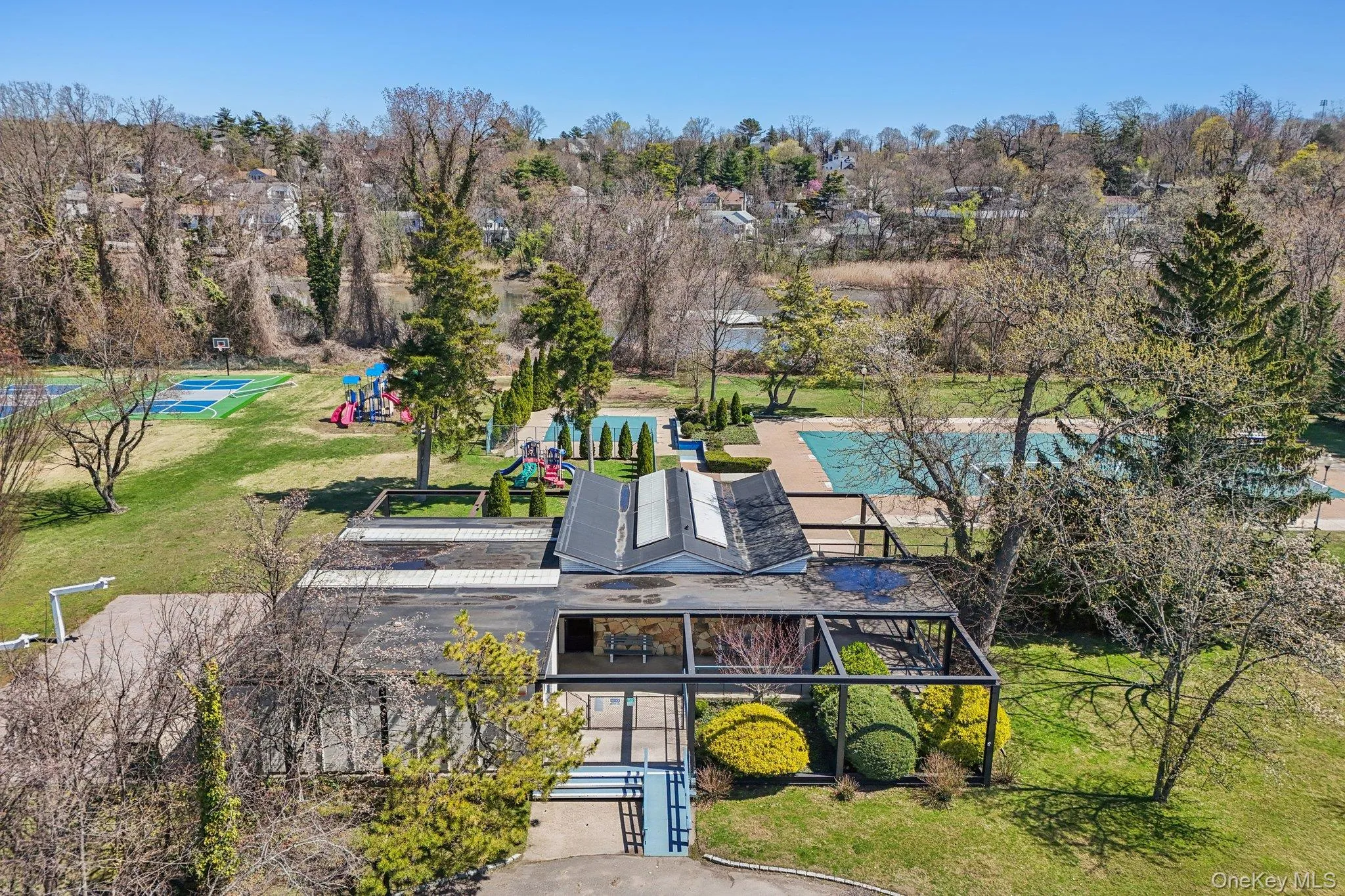 61 Arleigh Road, North Hempstead, NY, 5 Bedrooms Bedrooms, 14 Rooms Rooms,2 BathroomsBathrooms,Residential Lease,For Rent,Arleigh,0,1023062 61 Arleigh Road, North Hempstead, NY, 5 Bedrooms Bedrooms, 14 Rooms Rooms,2 BathroomsBathrooms,Residential Lease,For Rent,Arleigh,0,1023062
