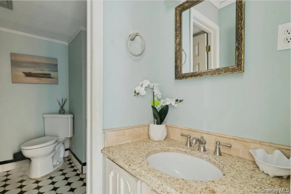 61 Arleigh Road, North Hempstead, NY, 5 Bedrooms Bedrooms, 14 Rooms Rooms,2 BathroomsBathrooms,Residential Lease,For Rent,Arleigh,0,1023062 61 Arleigh Road, North Hempstead, NY, 5 Bedrooms Bedrooms, 14 Rooms Rooms,2 BathroomsBathrooms,Residential Lease,For Rent,Arleigh,0,1023062