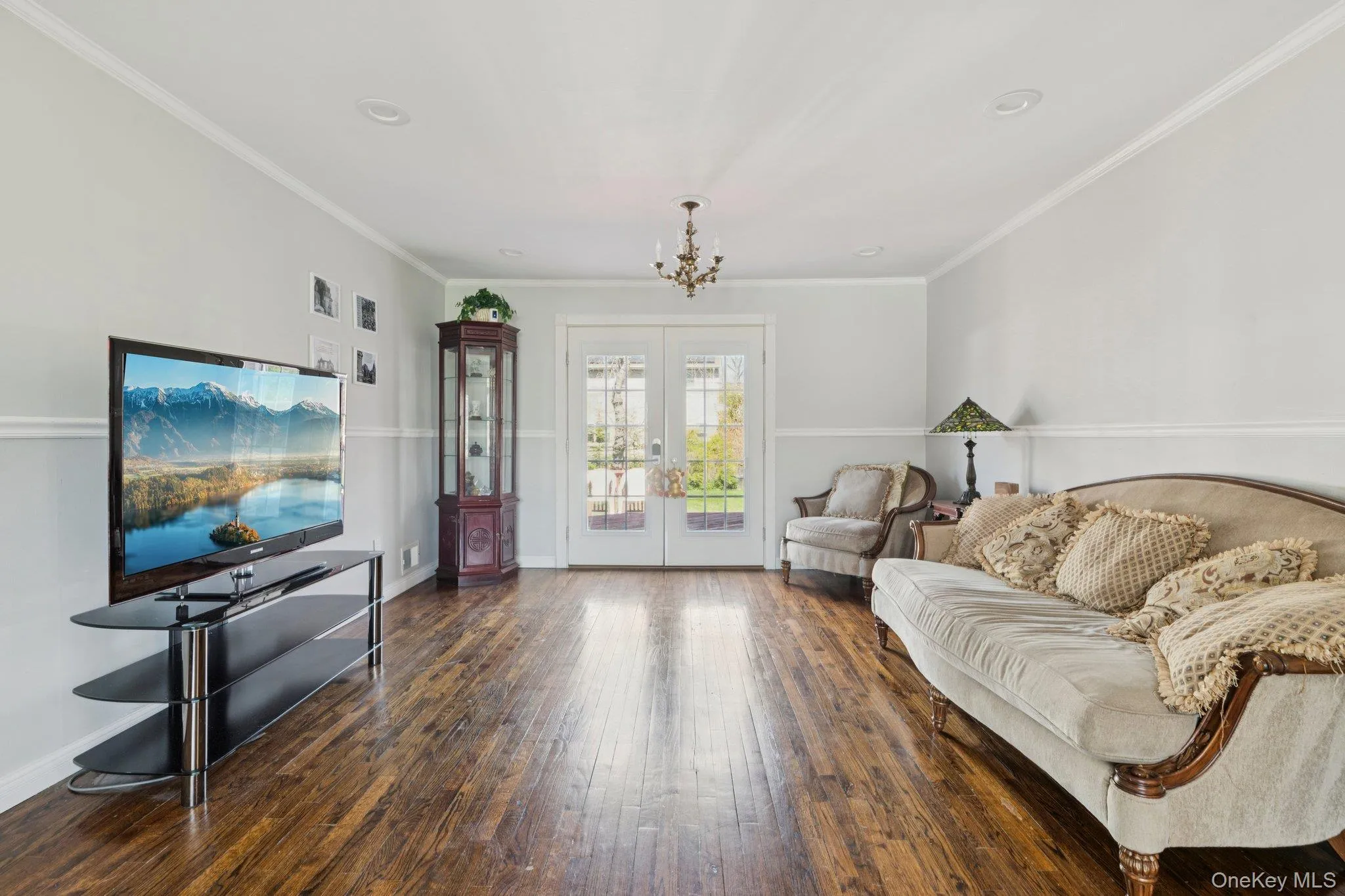 61 Arleigh Road, North Hempstead, NY, 5 Bedrooms Bedrooms, 14 Rooms Rooms,2 BathroomsBathrooms,Residential Lease,For Rent,Arleigh,0,1023062 61 Arleigh Road, North Hempstead, NY, 5 Bedrooms Bedrooms, 14 Rooms Rooms,2 BathroomsBathrooms,Residential Lease,For Rent,Arleigh,0,1023062