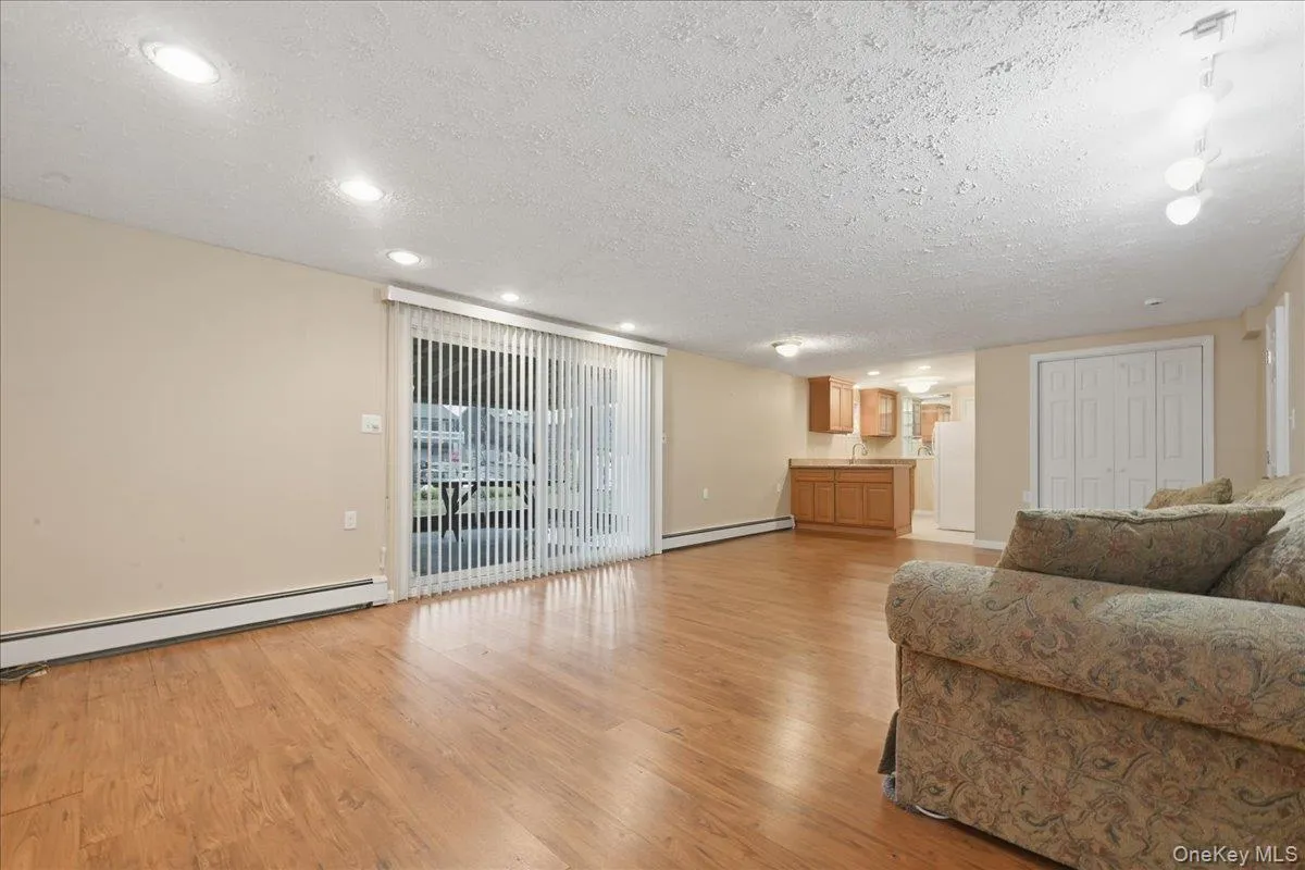48 1st Street, Hempstead, NY, 3 Bedrooms Bedrooms, 8 Rooms Rooms,2 BathroomsBathrooms,Residential,For Rent,1st,0,1023066 48 1st Street, Hempstead, NY, 3 Bedrooms Bedrooms, 8 Rooms Rooms,2 BathroomsBathrooms,Residential,For Rent,1st,0,1023066