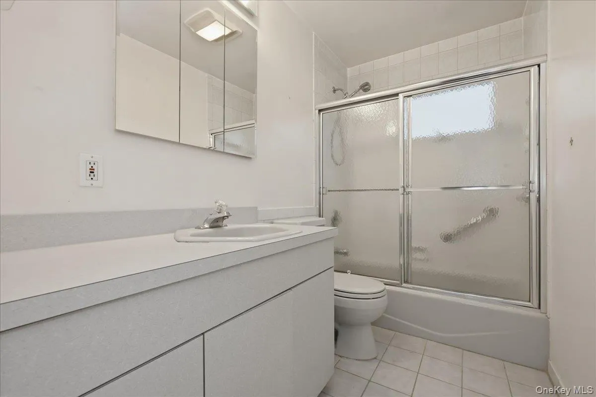 48 1st Street, Hempstead, NY, 3 Bedrooms Bedrooms, 8 Rooms Rooms,2 BathroomsBathrooms,Residential,For Rent,1st,0,1023066 48 1st Street, Hempstead, NY, 3 Bedrooms Bedrooms, 8 Rooms Rooms,2 BathroomsBathrooms,Residential,For Rent,1st,0,1023066