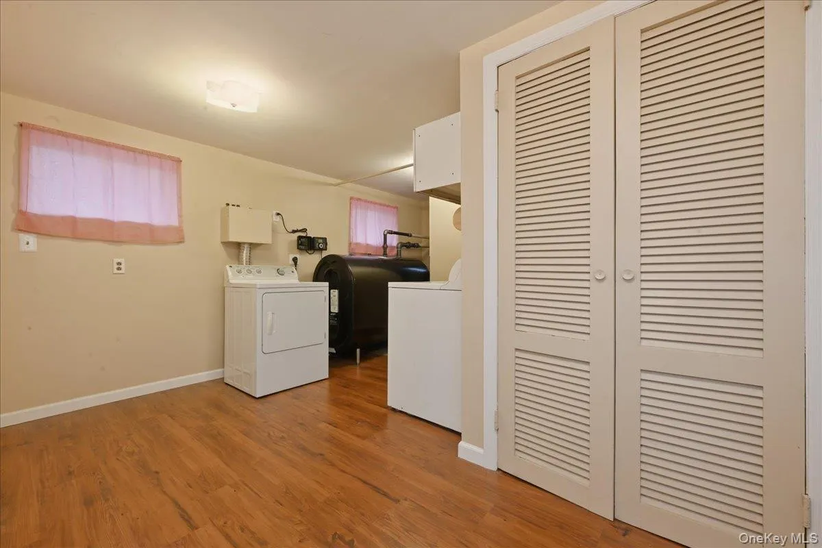48 1st Street, Hempstead, NY, 3 Bedrooms Bedrooms, 8 Rooms Rooms,2 BathroomsBathrooms,Residential,For Rent,1st,0,1023066 48 1st Street, Hempstead, NY, 3 Bedrooms Bedrooms, 8 Rooms Rooms,2 BathroomsBathrooms,Residential,For Rent,1st,0,1023066