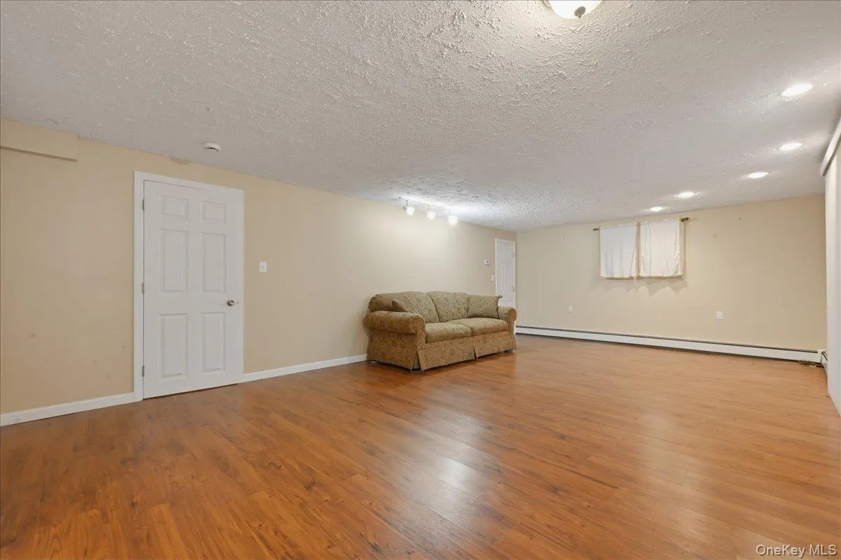 48 1st Street, Hempstead, NY, 3 Bedrooms Bedrooms, 8 Rooms Rooms,2 BathroomsBathrooms,Residential,For Rent,1st,0,1023066 48 1st Street, Hempstead, NY, 3 Bedrooms Bedrooms, 8 Rooms Rooms,2 BathroomsBathrooms,Residential,For Rent,1st,0,1023066