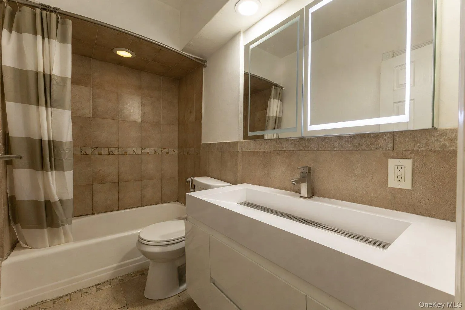 85-40A 79th Street, New York, NY, 4 Bedrooms Bedrooms, 10 Rooms Rooms,3 BathroomsBathrooms,Residential,For Rent,79th,0,1023074 85-40A 79th Street, New York, NY, 4 Bedrooms Bedrooms, 10 Rooms Rooms,3 BathroomsBathrooms,Residential,For Rent,79th,0,1023074