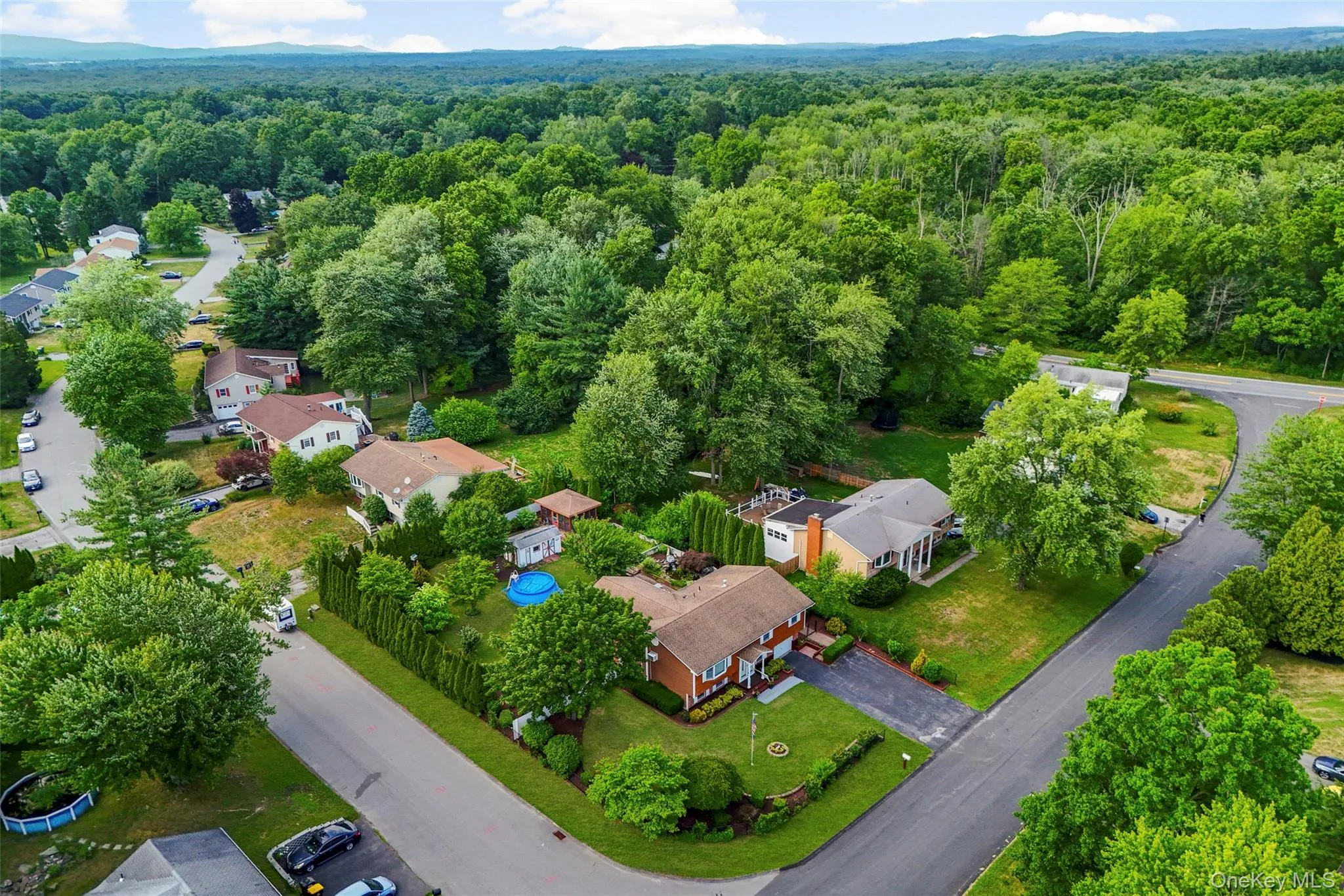 8 Reggie Drive, Wappinger, NY, 4 Bedrooms Bedrooms, 7 Rooms Rooms,2 BathroomsBathrooms,Residential,For Rent,Reggie,0,1023078 8 Reggie Drive, Wappinger, NY, 4 Bedrooms Bedrooms, 7 Rooms Rooms,2 BathroomsBathrooms,Residential,For Rent,Reggie,0,1023078