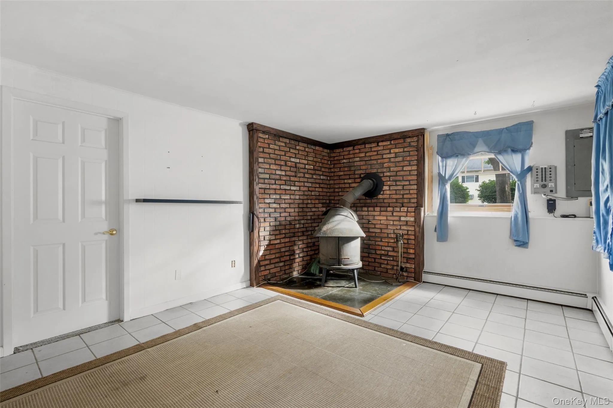 8 Reggie Drive, Wappinger, NY, 4 Bedrooms Bedrooms, 7 Rooms Rooms,2 BathroomsBathrooms,Residential,For Rent,Reggie,0,1023078 8 Reggie Drive, Wappinger, NY, 4 Bedrooms Bedrooms, 7 Rooms Rooms,2 BathroomsBathrooms,Residential,For Rent,Reggie,0,1023078