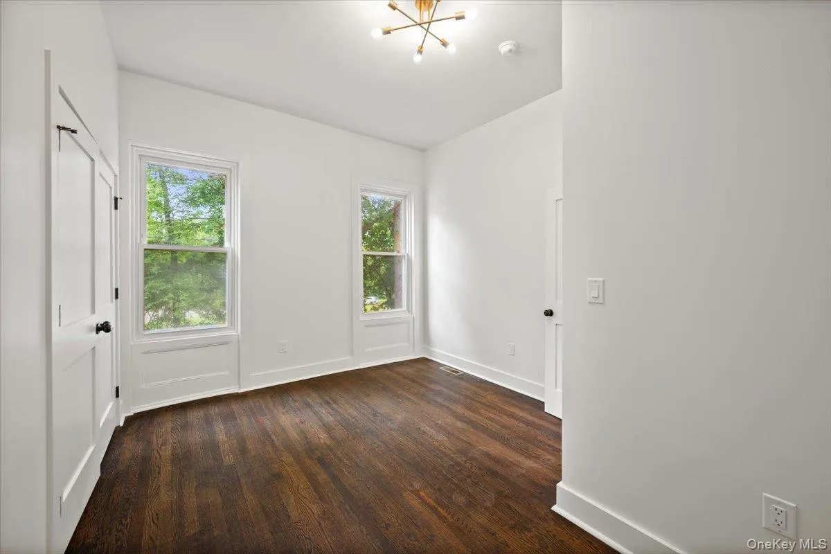 360 Western Highway, Orangetown, NY, 3 Bedrooms Bedrooms, 7 Rooms Rooms,2 BathroomsBathrooms,Residential Lease,For Rent,Western,0,1023079 360 Western Highway, Orangetown, NY, 3 Bedrooms Bedrooms, 7 Rooms Rooms,2 BathroomsBathrooms,Residential Lease,For Rent,Western,0,1023079
