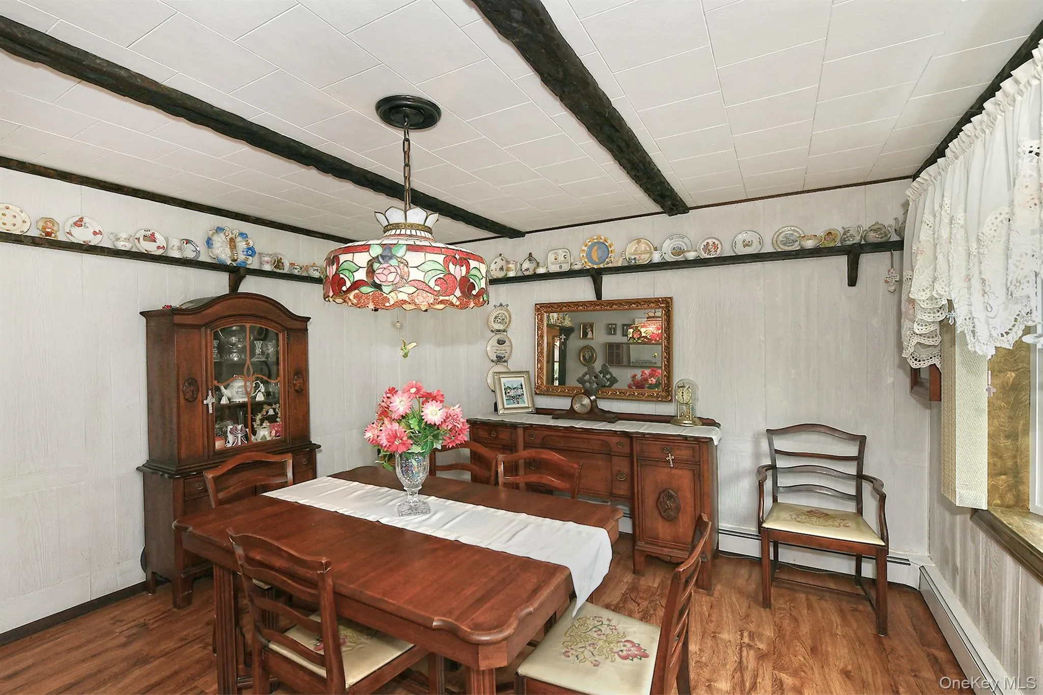 11 Bonnybill Drive, Brookhaven, NY, 5 Bedrooms Bedrooms, 9 Rooms Rooms,2 BathroomsBathrooms,Residential,For Rent,Bonnybill,0,1023083 11 Bonnybill Drive, Brookhaven, NY, 5 Bedrooms Bedrooms, 9 Rooms Rooms,2 BathroomsBathrooms,Residential,For Rent,Bonnybill,0,1023083