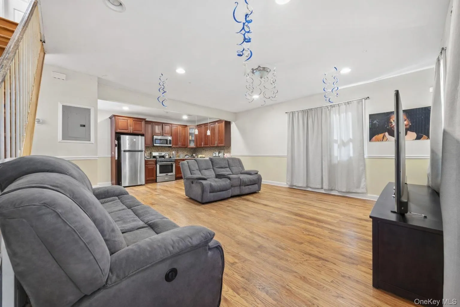 831 224th Street, New York, NY, 3 Bedrooms Bedrooms, 9 Rooms Rooms,2 BathroomsBathrooms,Residential,For Rent,224th,0,1023088 831 224th Street, New York, NY, 3 Bedrooms Bedrooms, 9 Rooms Rooms,2 BathroomsBathrooms,Residential,For Rent,224th,0,1023088