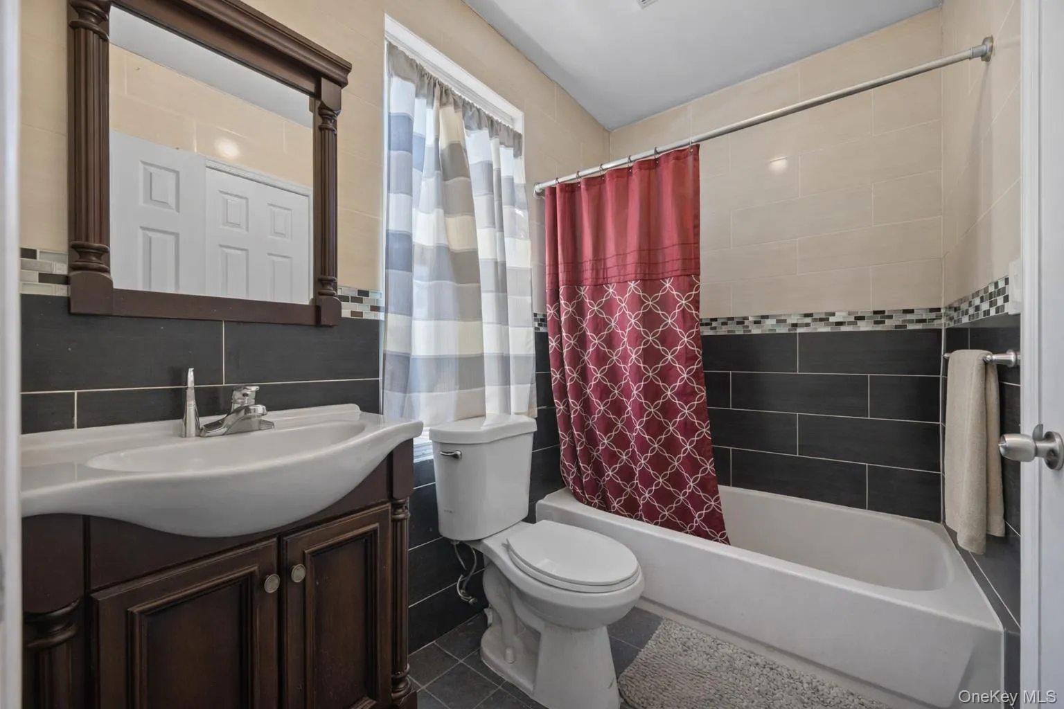 831 224th Street, New York, NY, 3 Bedrooms Bedrooms, 9 Rooms Rooms,2 BathroomsBathrooms,Residential,For Rent,224th,0,1023088 831 224th Street, New York, NY, 3 Bedrooms Bedrooms, 9 Rooms Rooms,2 BathroomsBathrooms,Residential,For Rent,224th,0,1023088