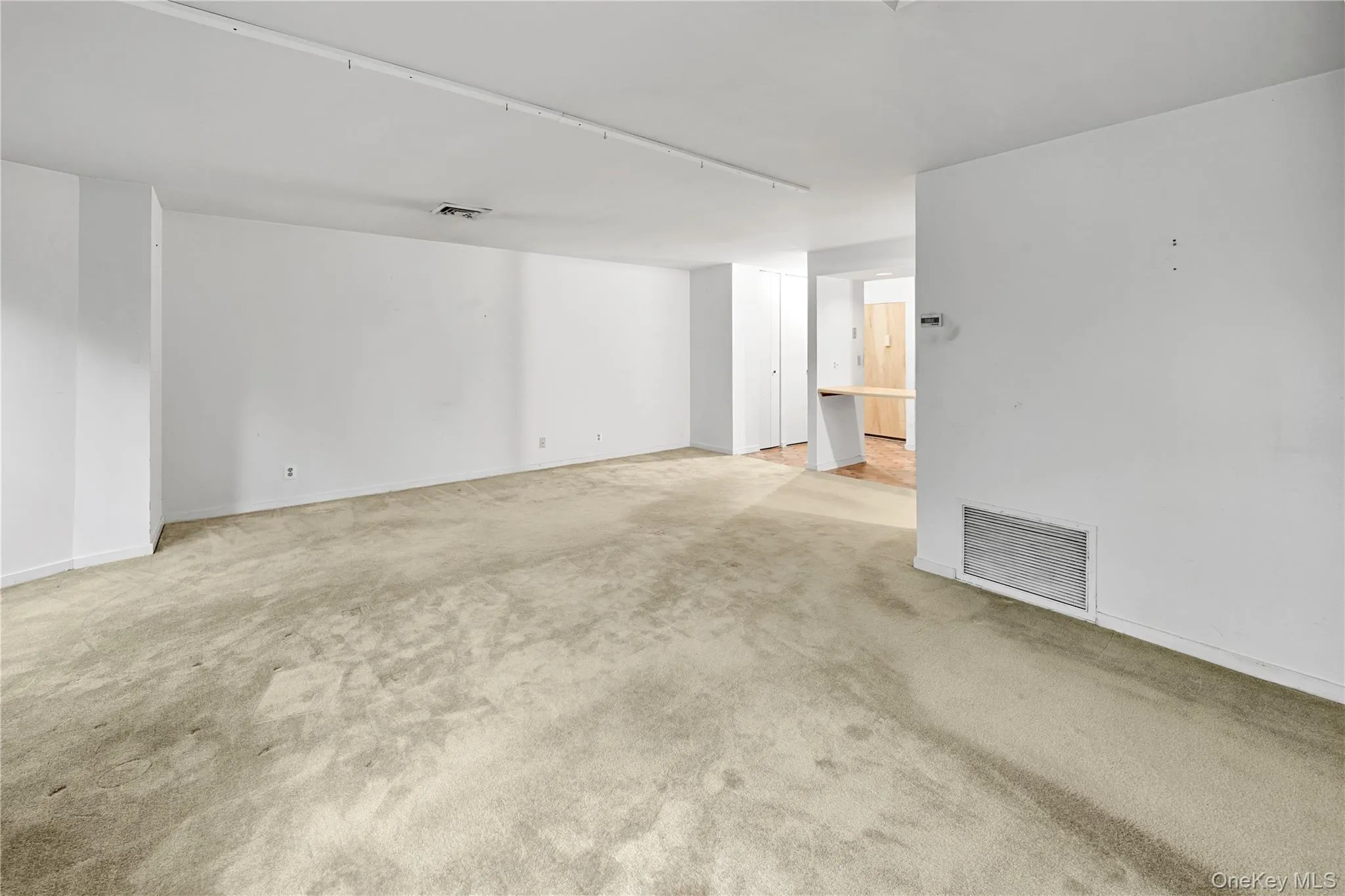 Nice open floorplan Nice open floorplan