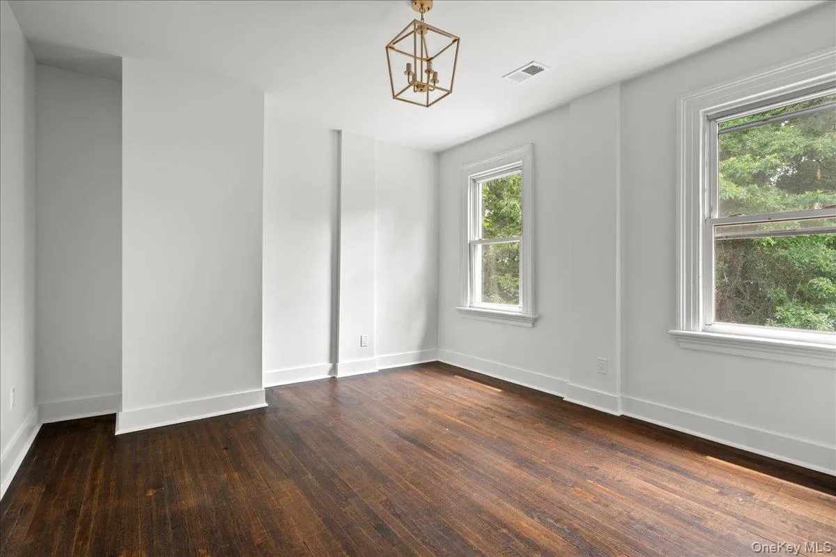 360 Western Highway, Orangetown, NY, 3 Bedrooms Bedrooms, 7 Rooms Rooms,2 BathroomsBathrooms,Residential Lease,For Rent,Western Highway,0,1023096 360 Western Highway, Orangetown, NY, 3 Bedrooms Bedrooms, 7 Rooms Rooms,2 BathroomsBathrooms,Residential Lease,For Rent,Western Highway,0,1023096