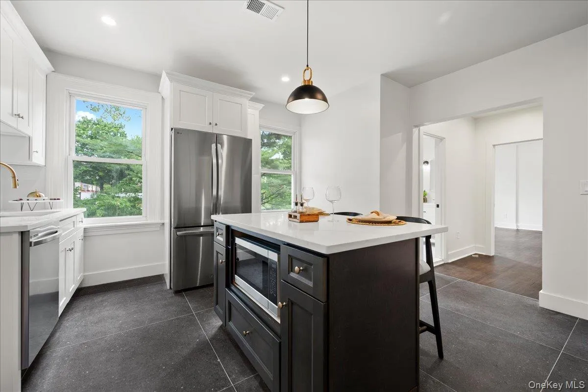 360 Western Highway, Orangetown, NY, 3 Bedrooms Bedrooms, 7 Rooms Rooms,2 BathroomsBathrooms,Residential Lease,For Rent,Western Highway,0,1023096 360 Western Highway, Orangetown, NY, 3 Bedrooms Bedrooms, 7 Rooms Rooms,2 BathroomsBathrooms,Residential Lease,For Rent,Western Highway,0,1023096