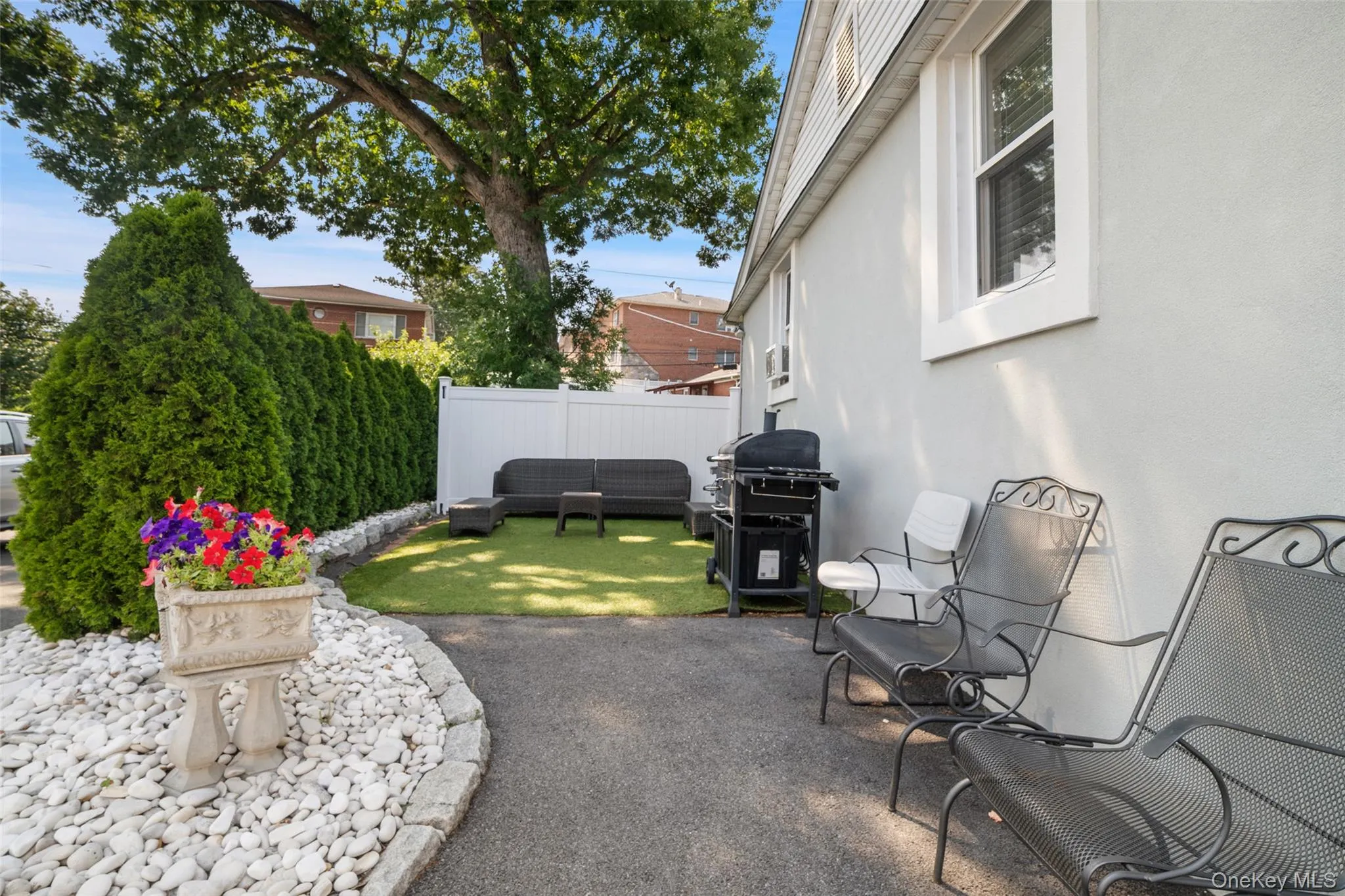 1090 Midland Avenue, Yonkers, NY, 3 Bedrooms Bedrooms, 6 Rooms Rooms,2 BathroomsBathrooms,Residential,For Rent,Midland,0,1023098 1090 Midland Avenue, Yonkers, NY, 3 Bedrooms Bedrooms, 6 Rooms Rooms,2 BathroomsBathrooms,Residential,For Rent,Midland,0,1023098