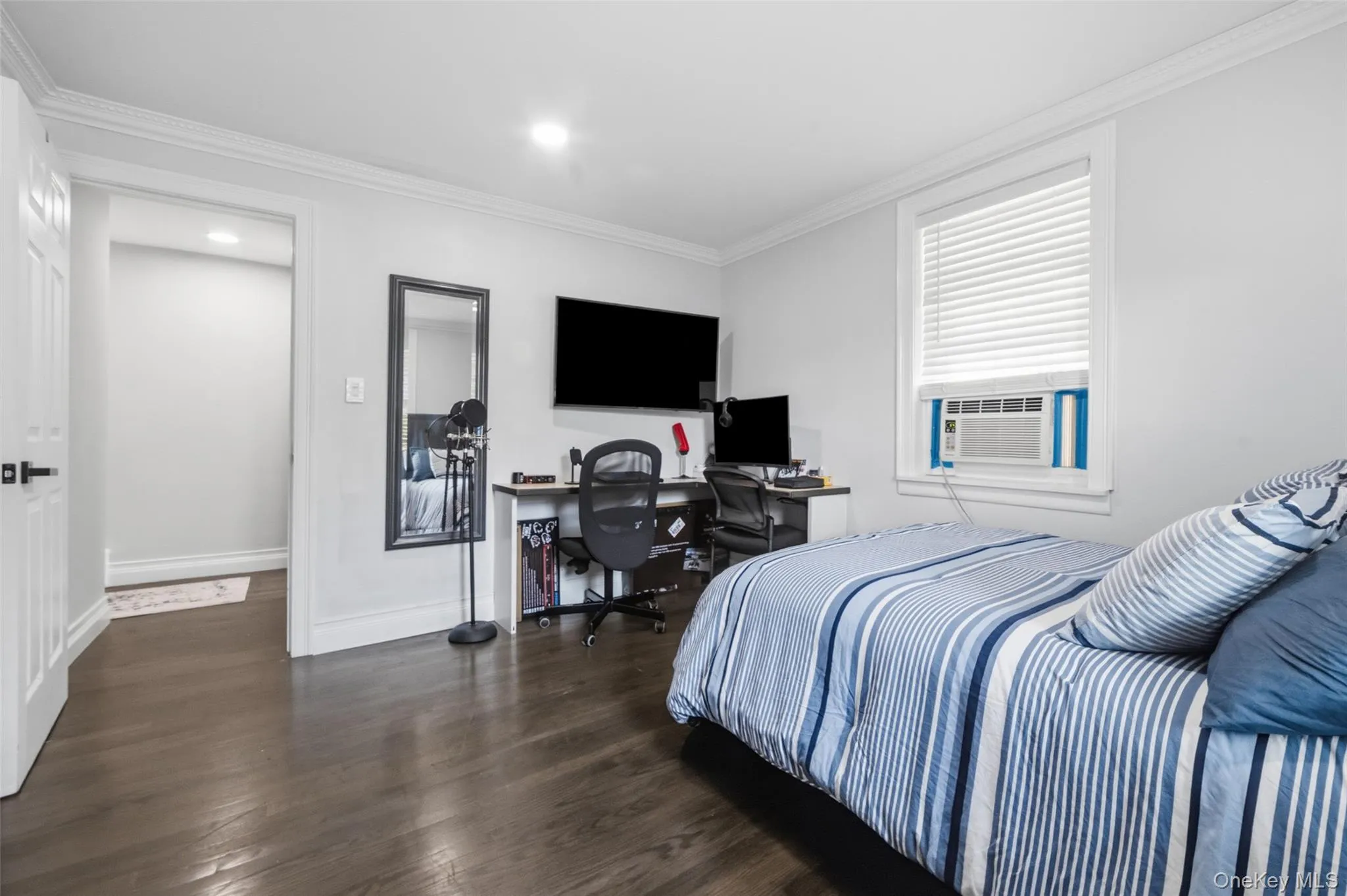 1090 Midland Avenue, Yonkers, NY, 3 Bedrooms Bedrooms, 6 Rooms Rooms,2 BathroomsBathrooms,Residential,For Rent,Midland,0,1023098 1090 Midland Avenue, Yonkers, NY, 3 Bedrooms Bedrooms, 6 Rooms Rooms,2 BathroomsBathrooms,Residential,For Rent,Midland,0,1023098